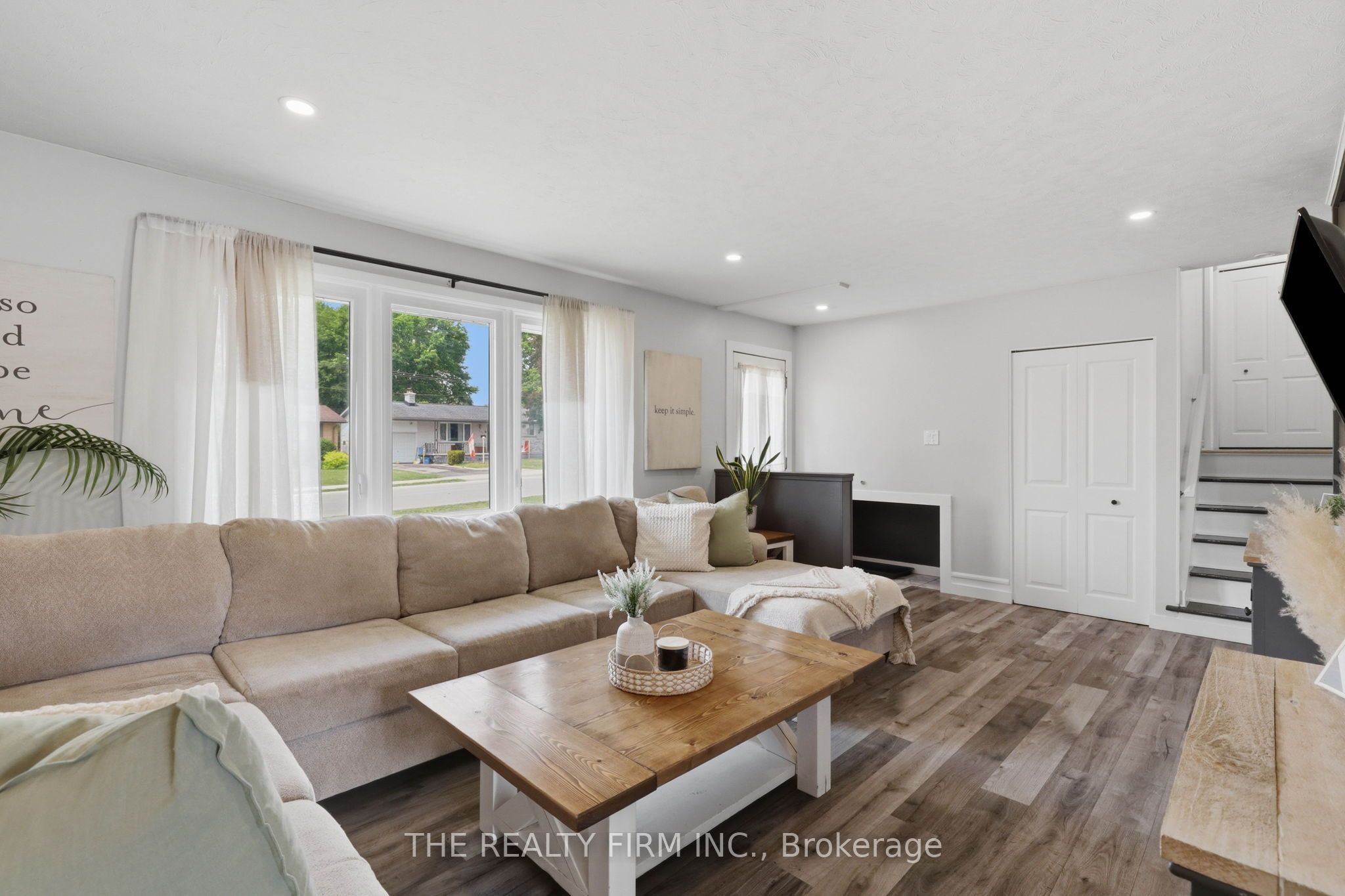 162 Oakwood Drive, Thames Centre, ON N0L 1G3 photo 5