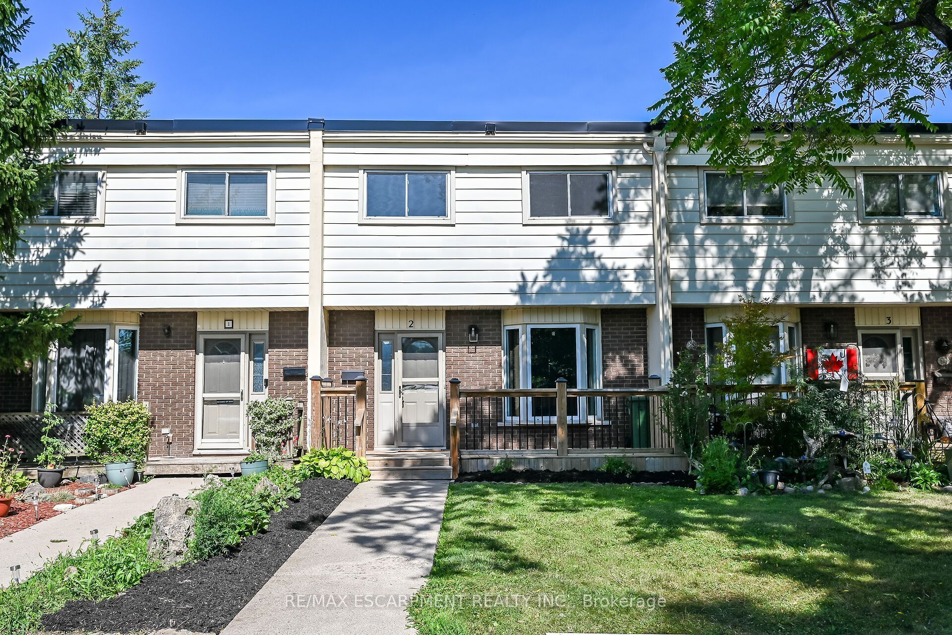 199 YORK Road 2, Hamilton, ON L9H 1M9 photo 2