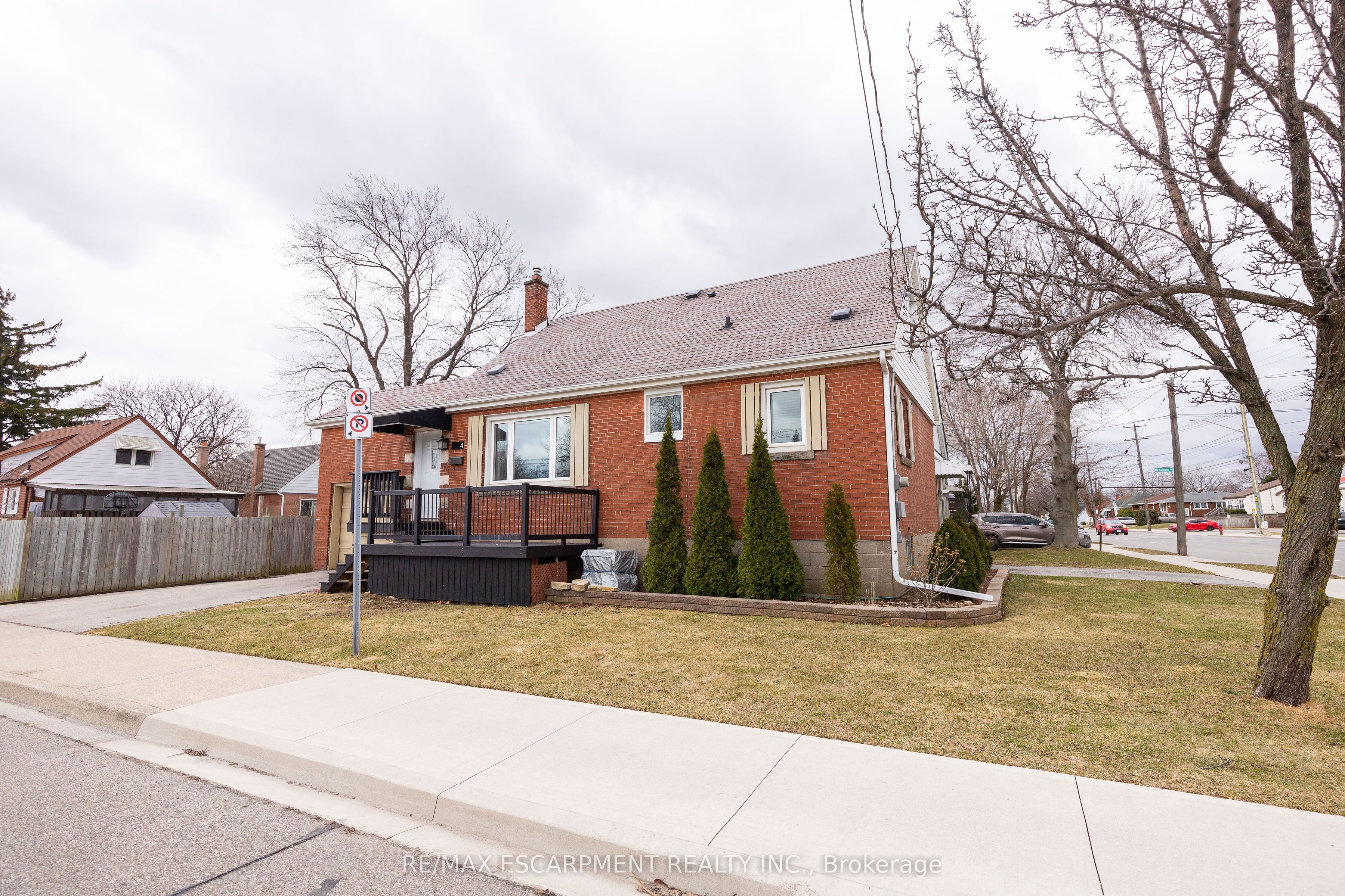 4 Sunning Hill Avenue LOWER, Hamilton, ON L8T 4Z1 photo 3