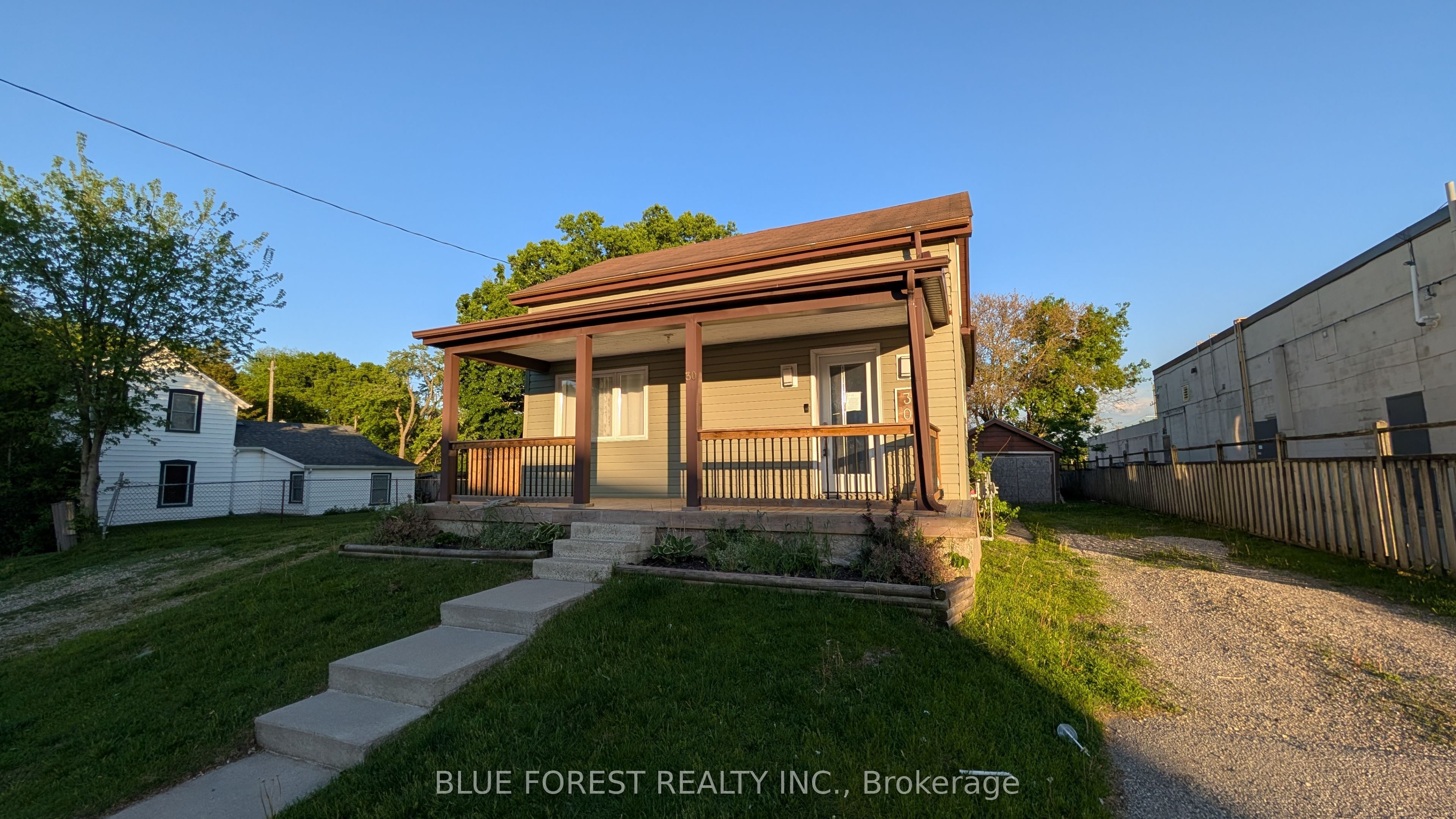 30 Catherine Street, Ingersoll, ON N5C 1L3