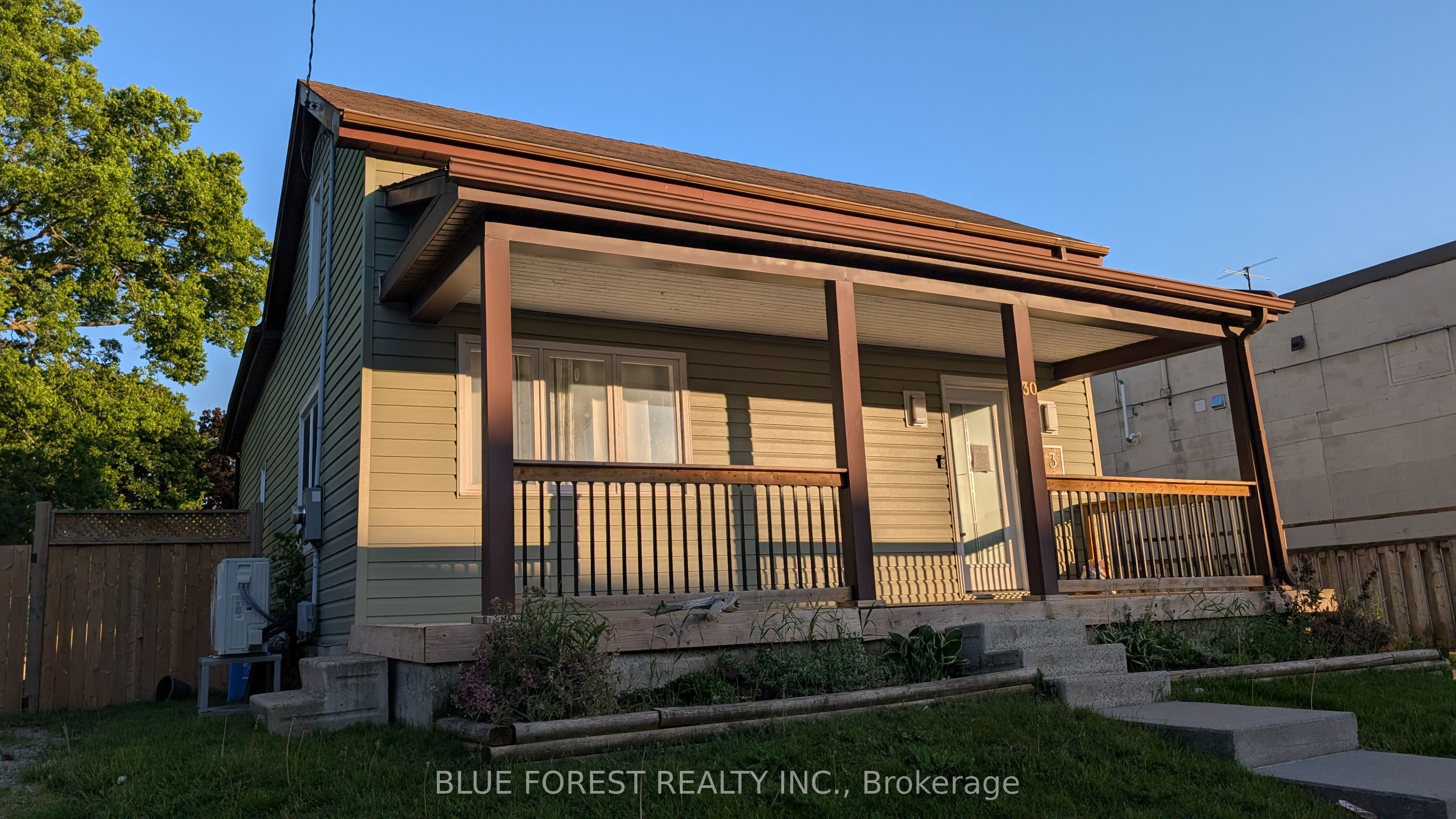 30 Catherine Street, Ingersoll, ON N5C 1L3 photo 2