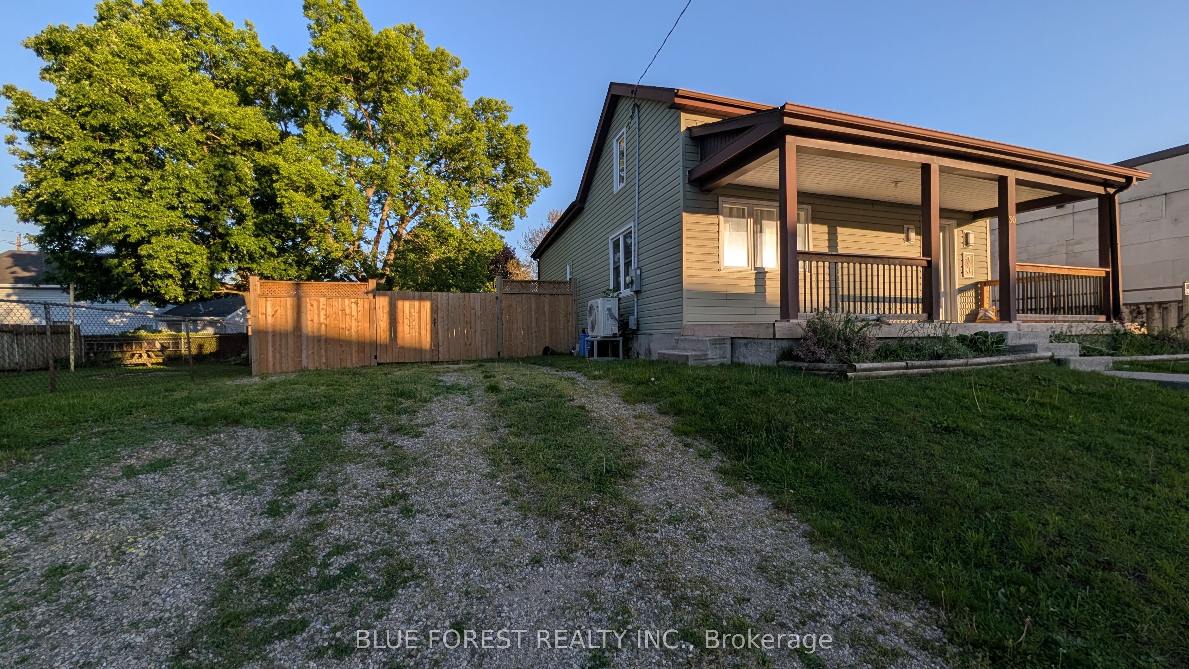 30 Catherine Street, Ingersoll, ON N5C 1L3 photo 3