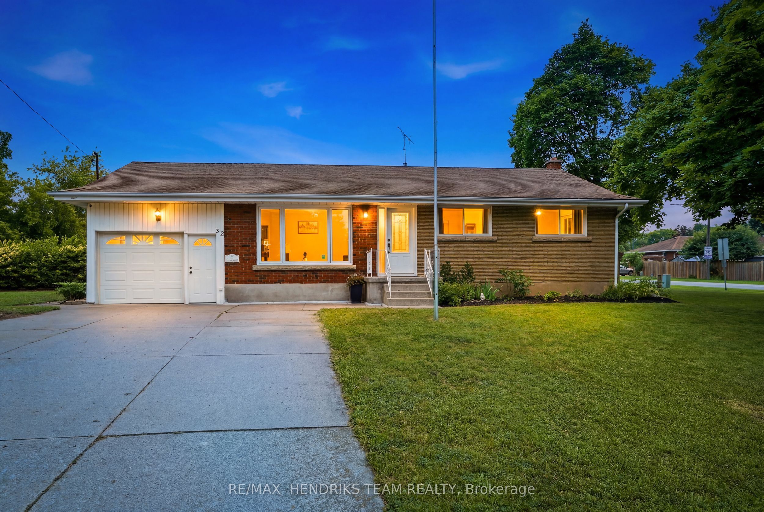 32 Hanson Drive, St. Catharines, ON L2M 2X1
