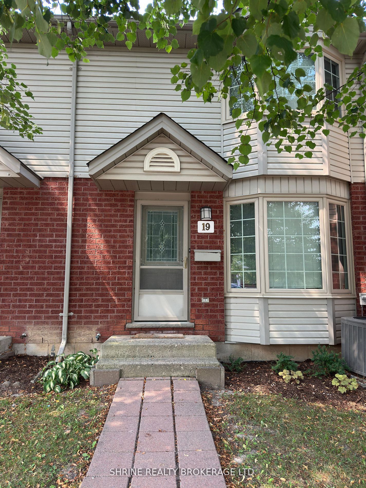 70 Chapman Court 19, London North, ON N6G 4Z4