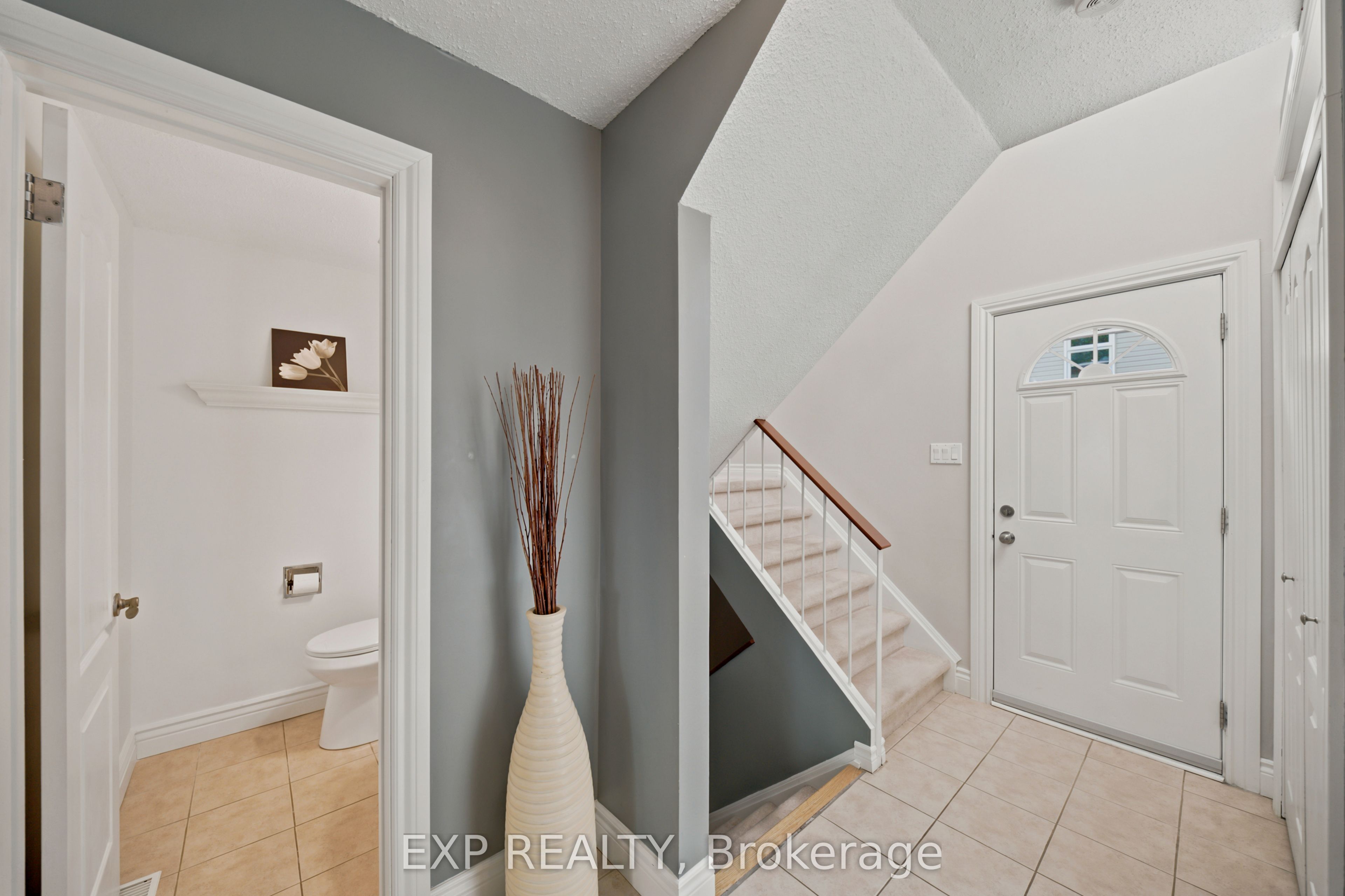 148 Rutherford Court 16, Kanata, ON K2K 1N6 photo 2