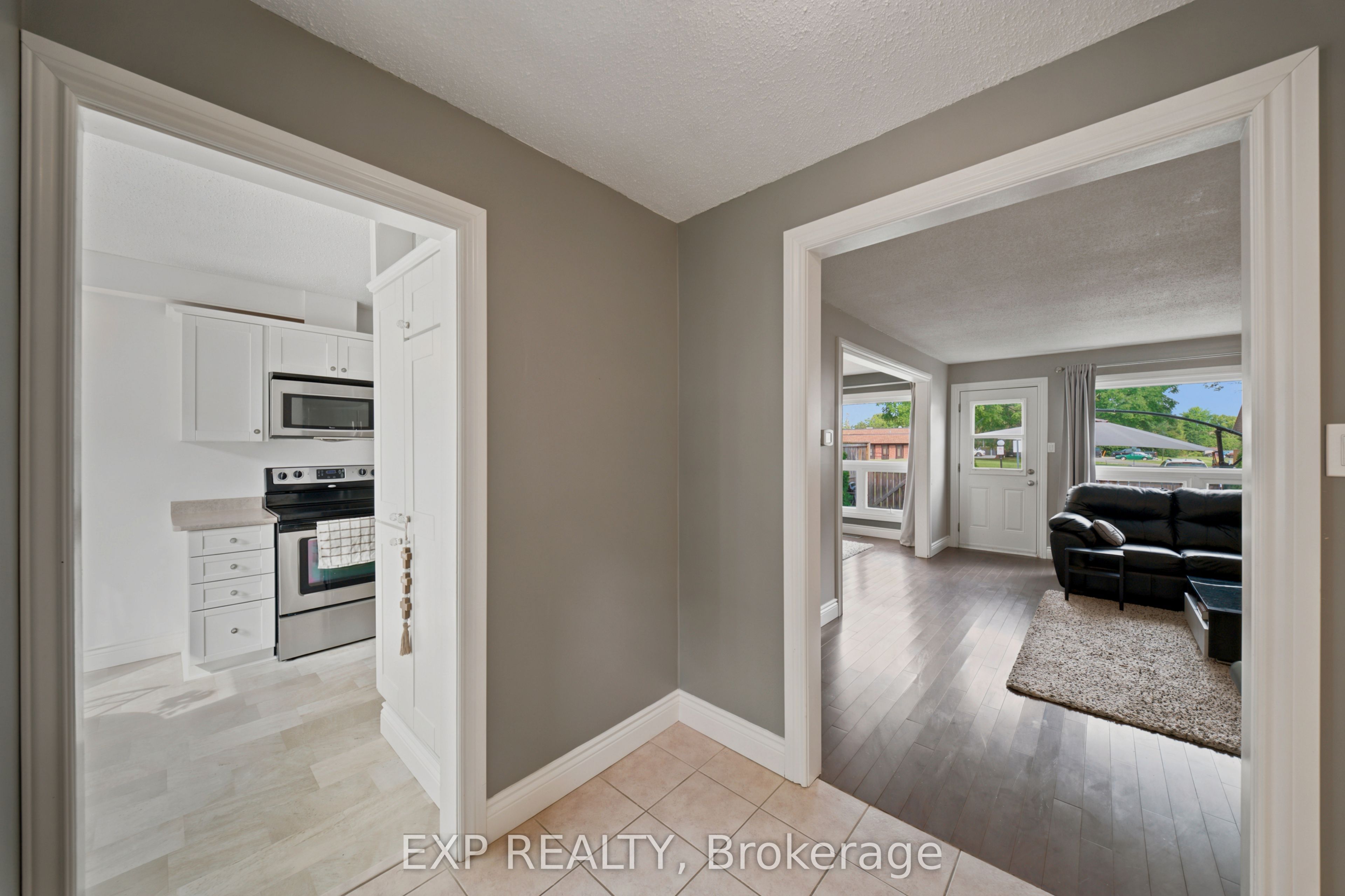 148 Rutherford Court 16, Kanata, ON K2K 1N6 photo 3