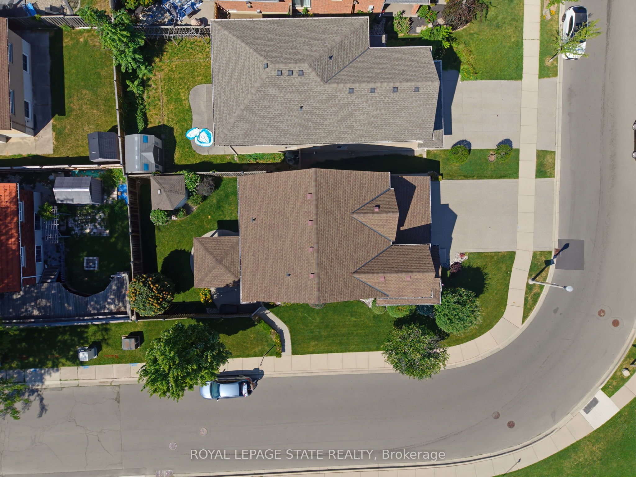 314 Brigadoon Drive, Hamilton, ON L9C 0B7 photo 4