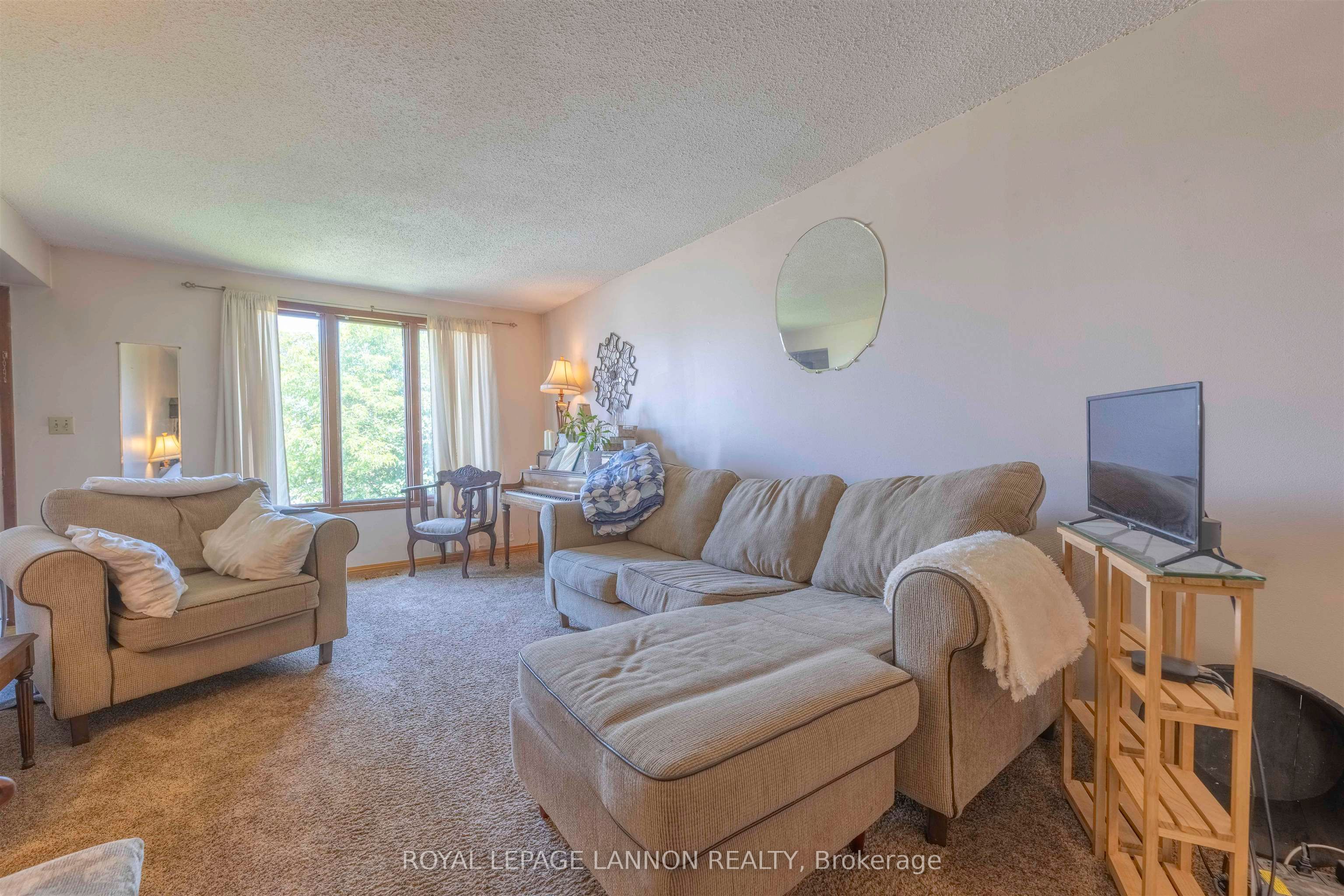 476 Brock Street E, Thunder Bay, ON P7E 4H7 photo 3