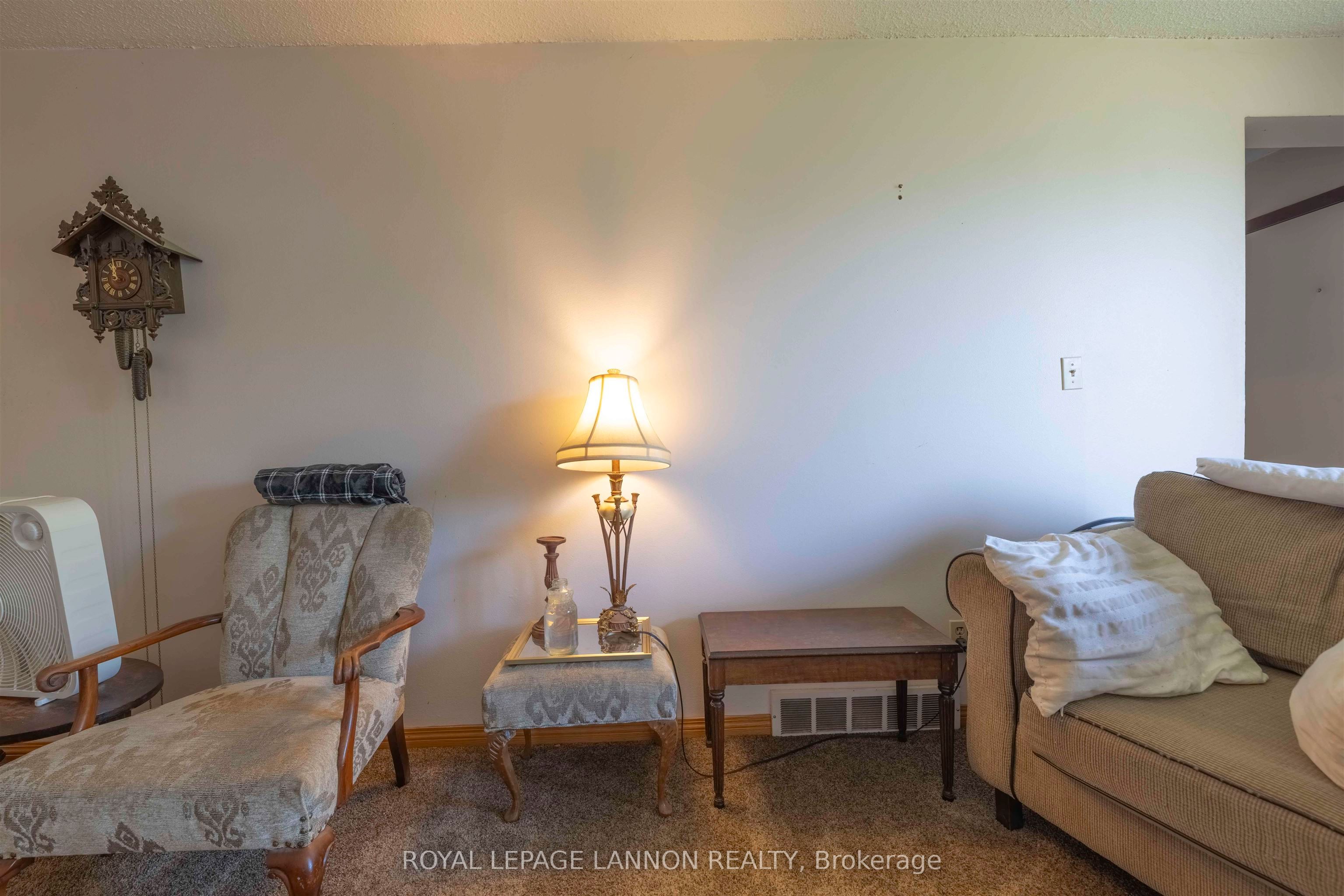 476 Brock Street E, Thunder Bay, ON P7E 4H7 photo 4