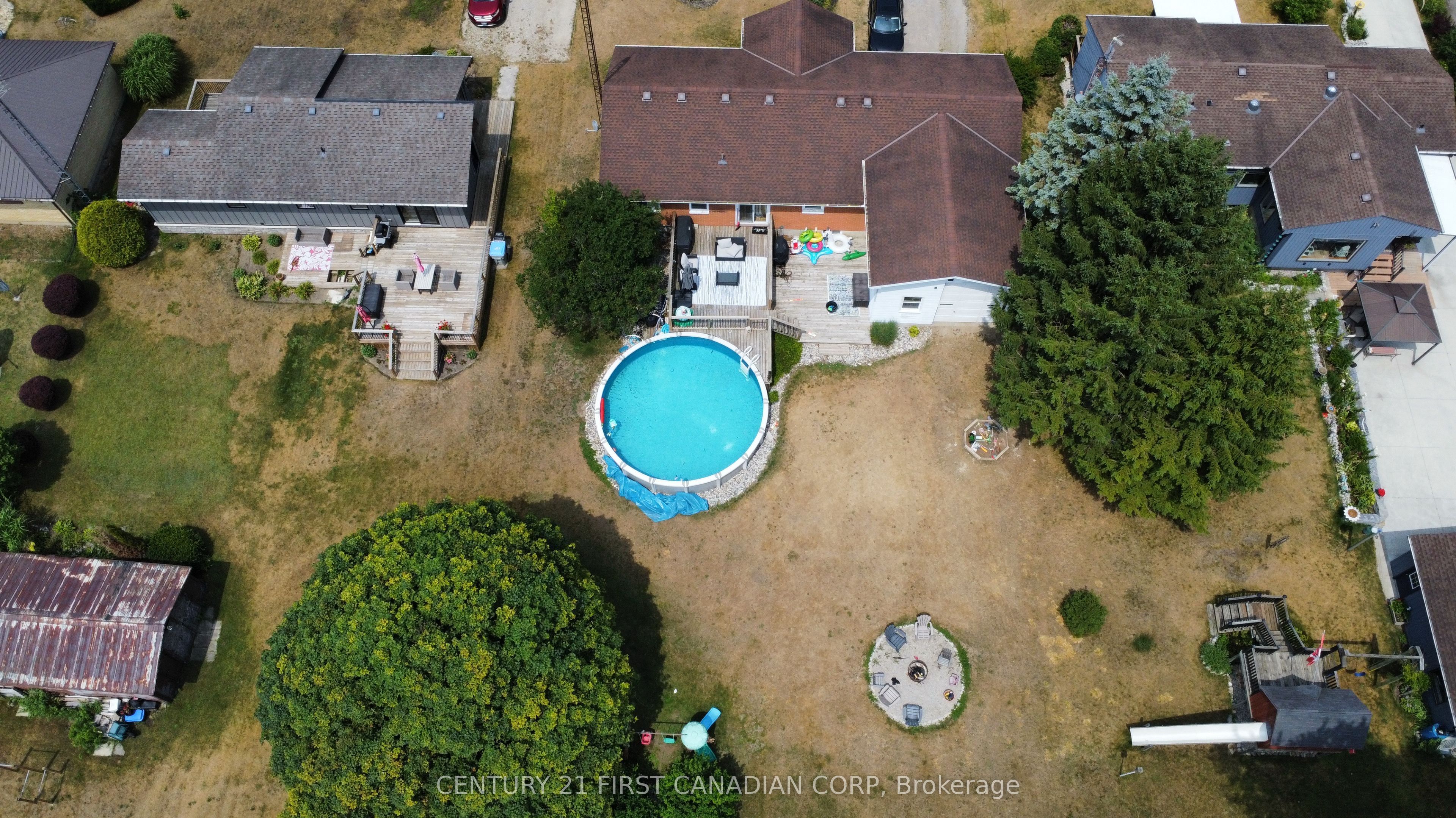 8319 Goosemarsh Line, Lambton Shores, ON N0M 1T0 photo 4