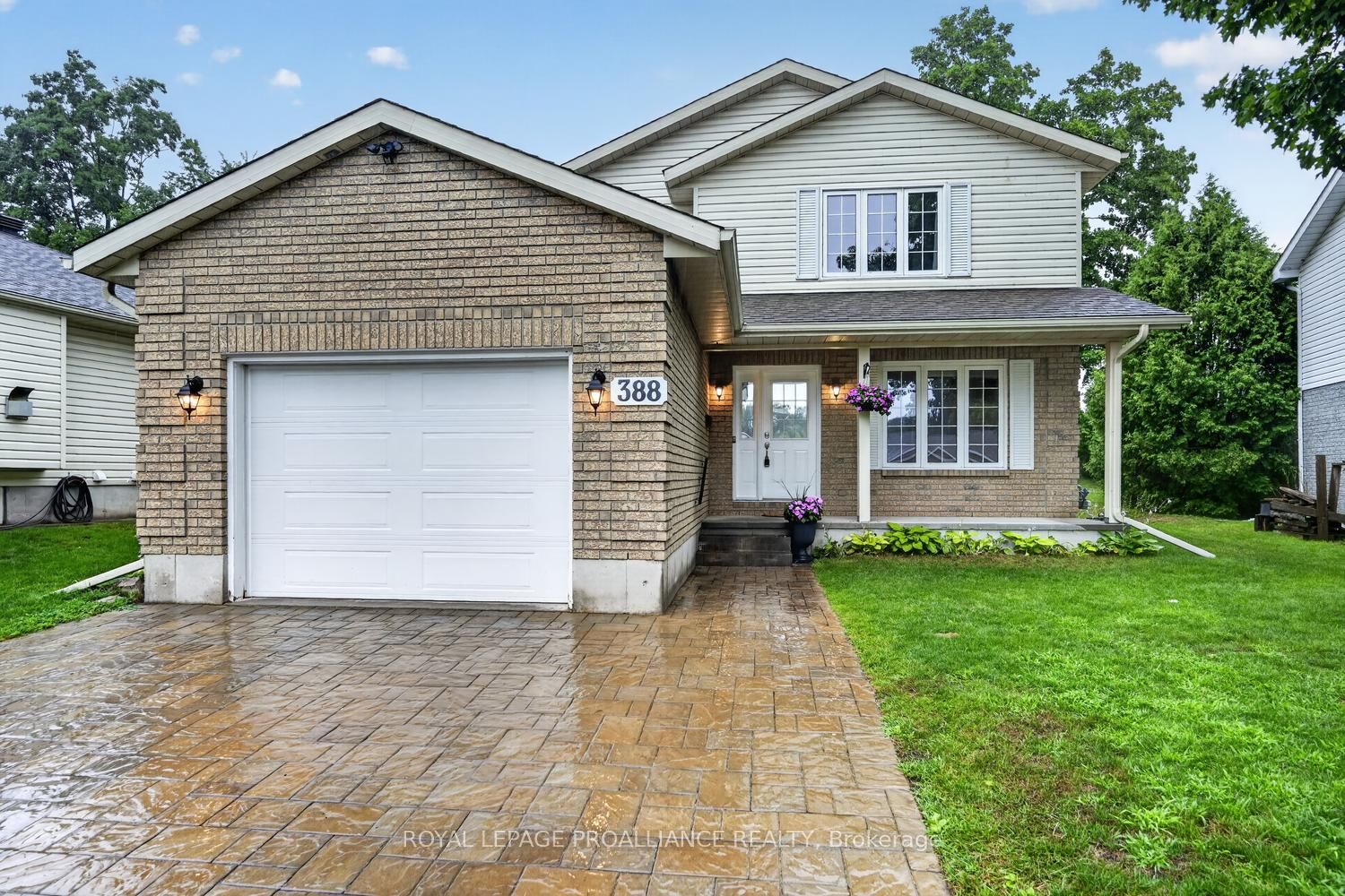 388 Brock Street, Brockville, ON K6V 7A1 photo 2