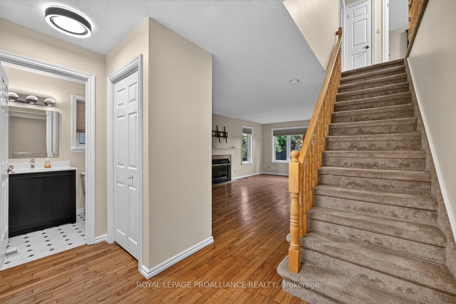388 Brock Street, Brockville, ON K6V 7A1 photo 5