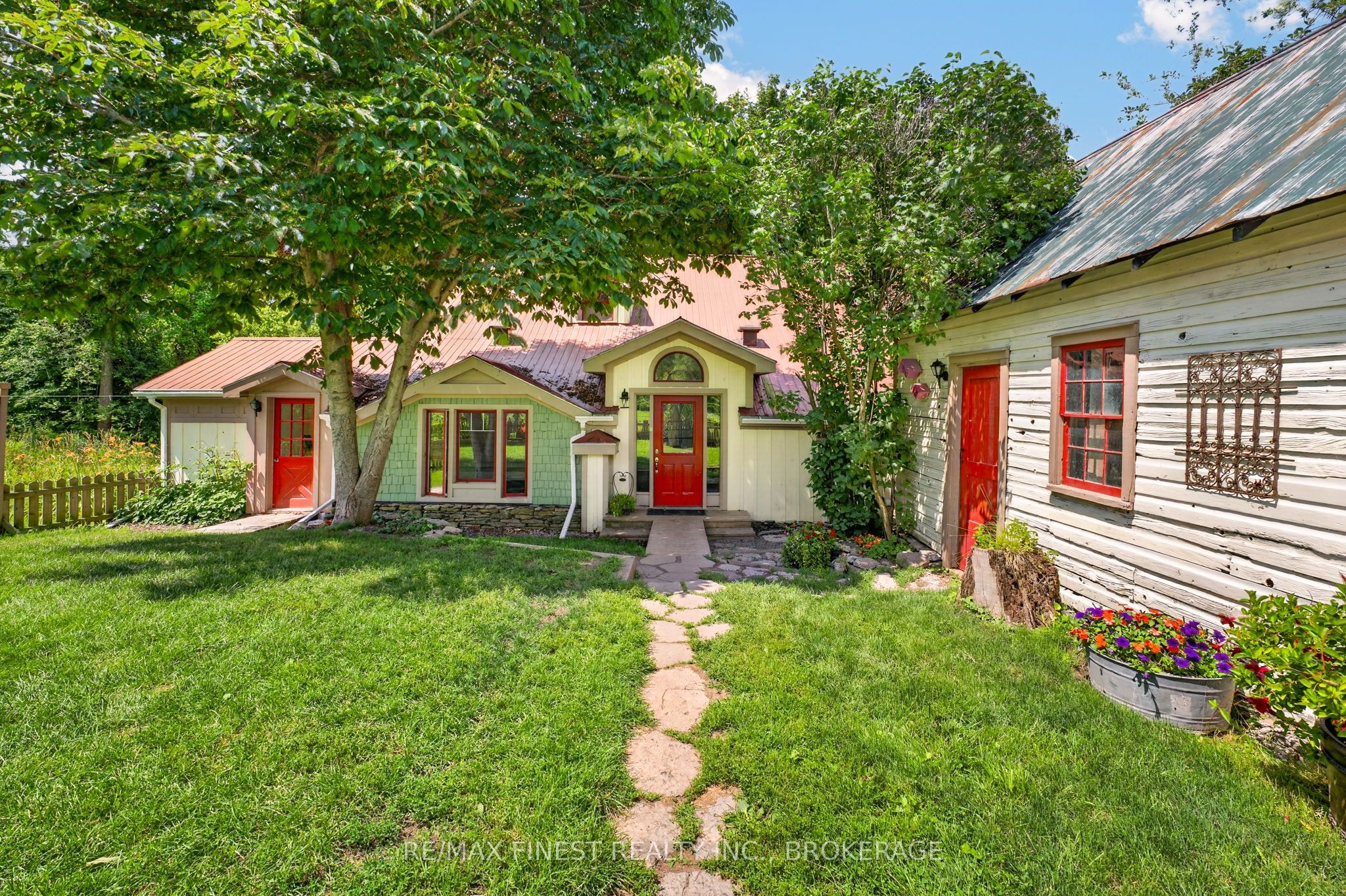 14005 FRONT Road, Loyalist, ON K0H 2S0 photo 2