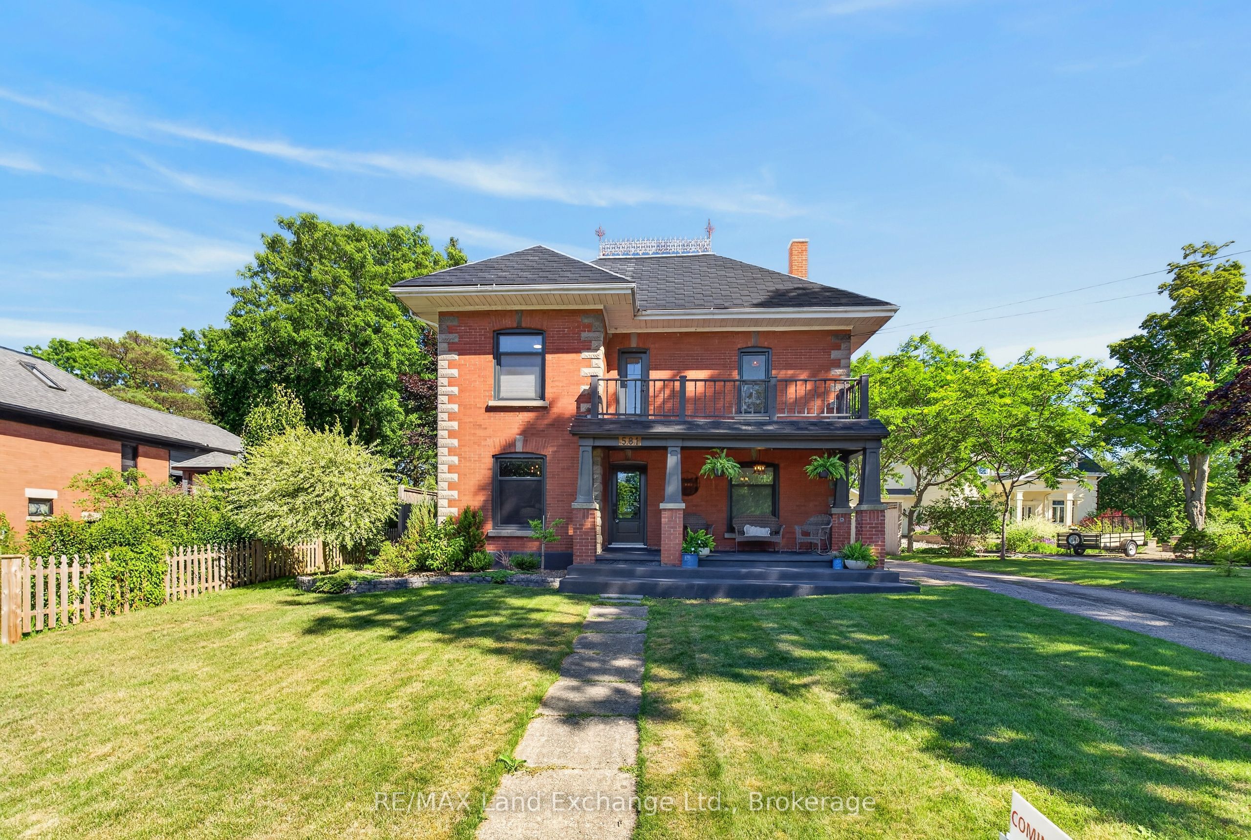 581 Queen Street, Kincardine, ON N2Z 2J1 photo 2