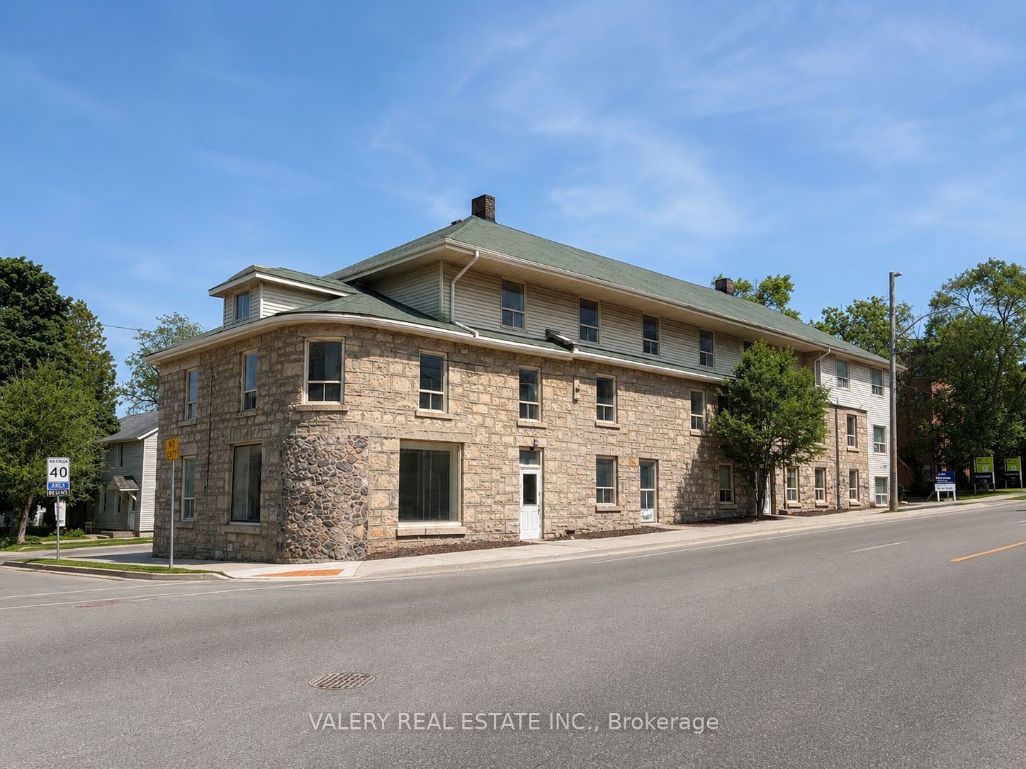 220 Gordon Street 35, Guelph, ON N1G 1X3