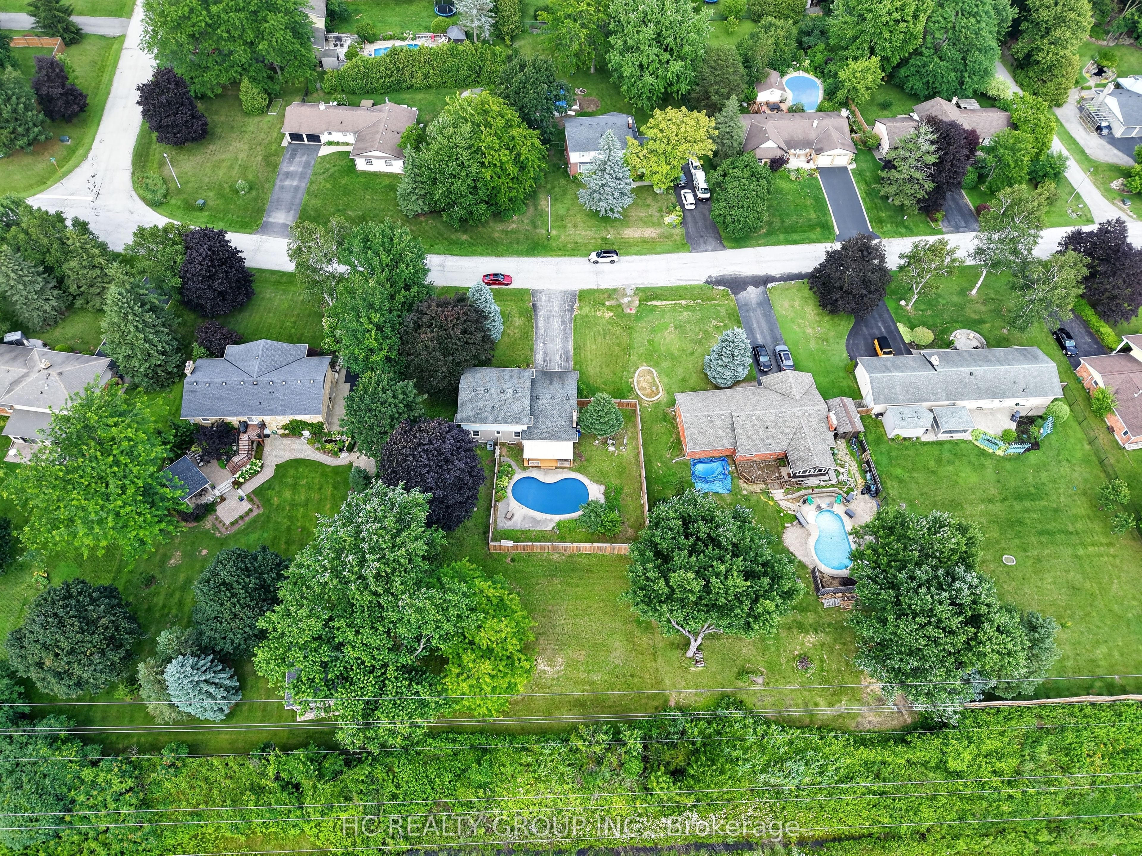 22 Fireside Drive, Hamilton, ON L8N 2Z7 photo 2