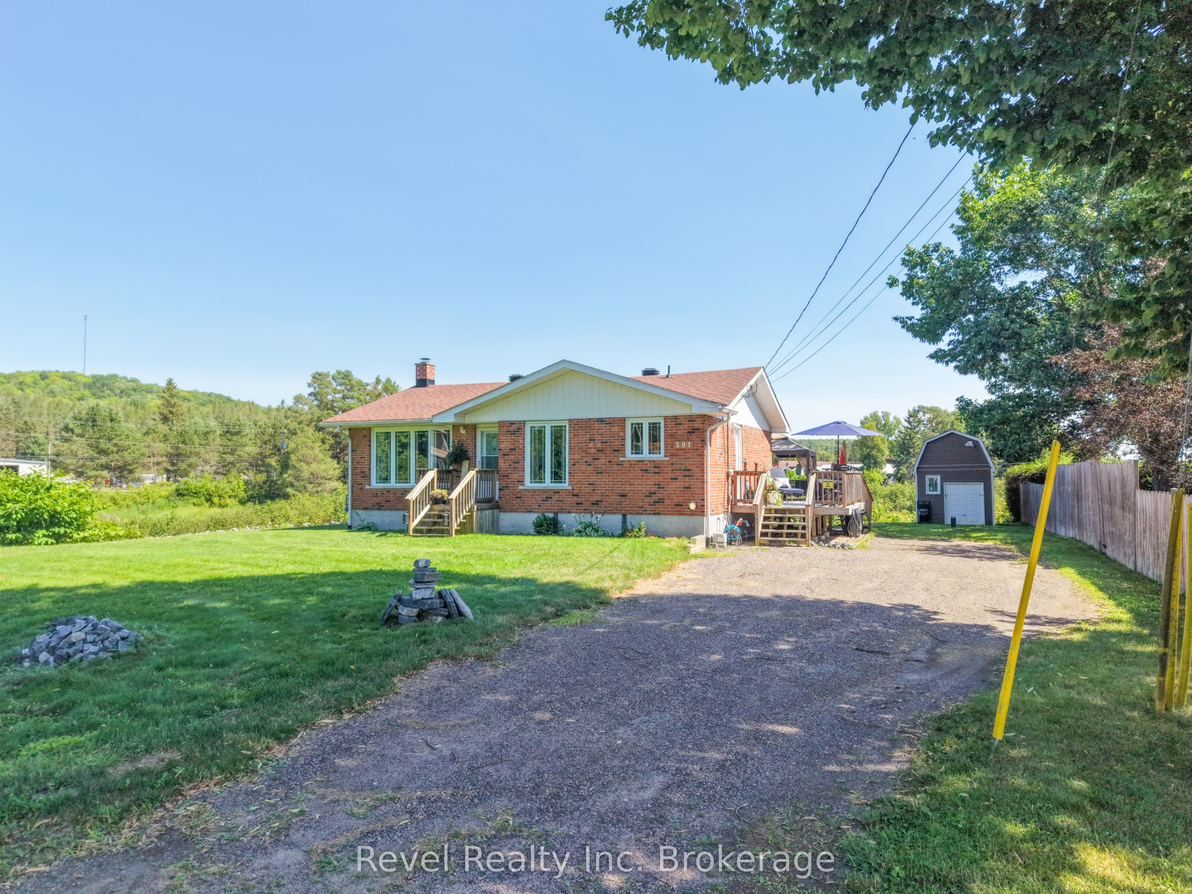201 Bird Street, Powassan, ON P0H 2L0