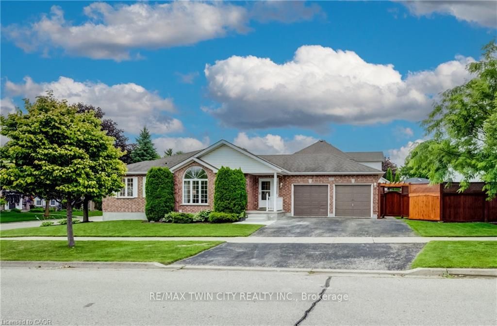 27 CHANDOS Drive, Kitchener, ON N2A 3C2 photo 2