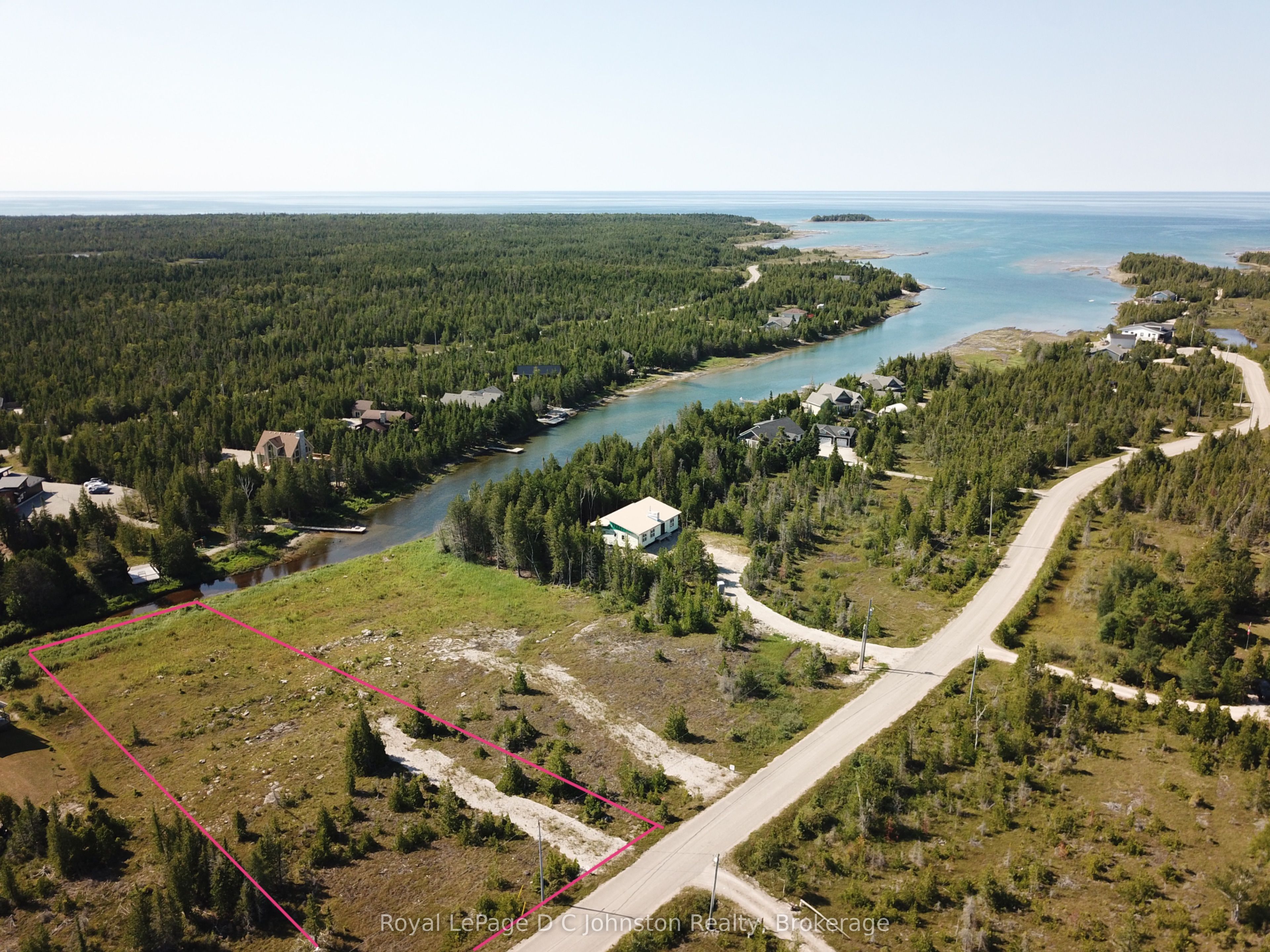 17 Bay Shore Ave. N. Avenue, Northern Bruce Peninsula, ON N0H 2R0
