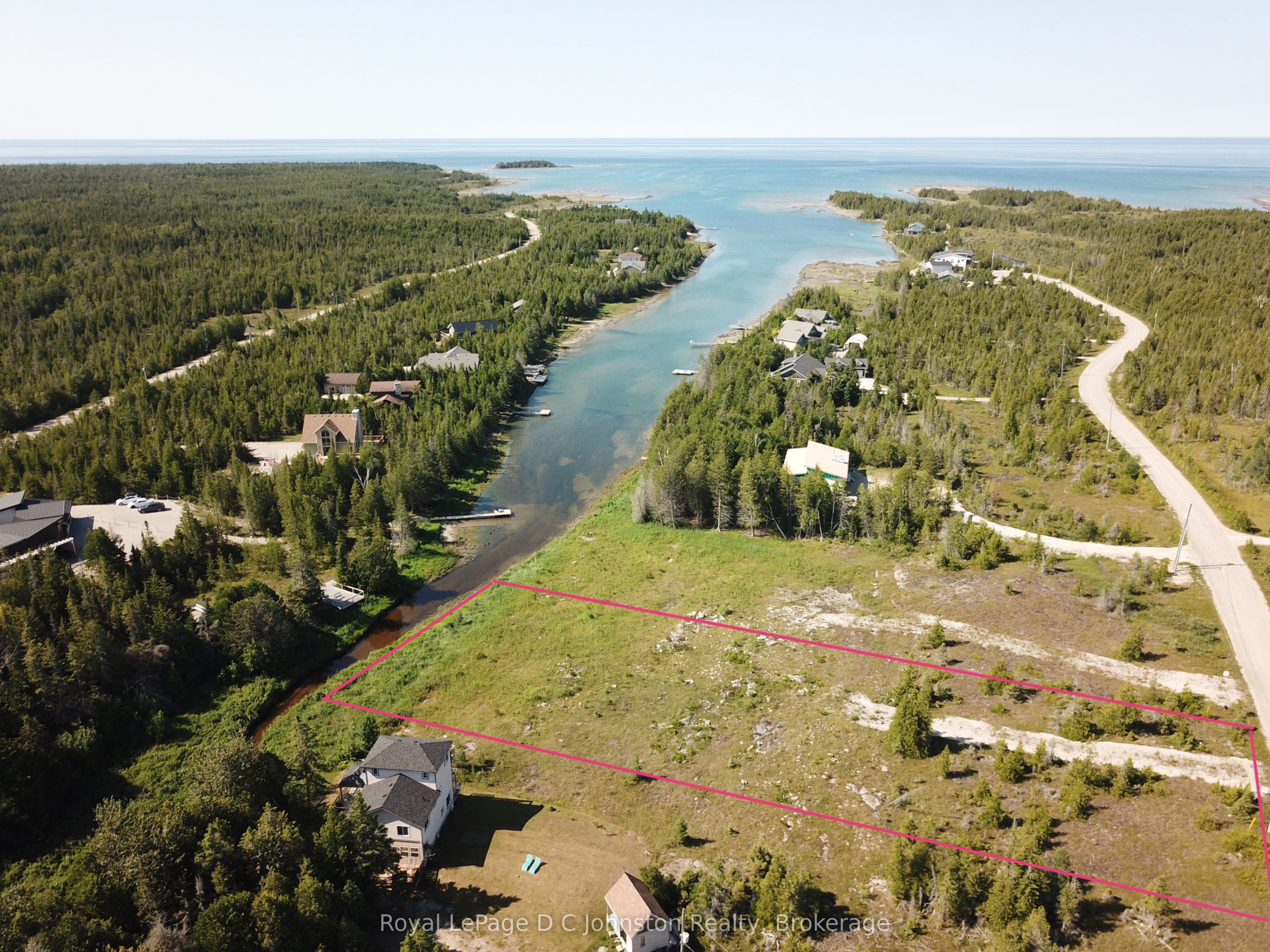 17 Bay Shore Ave. N. Avenue, Northern Bruce Peninsula, ON N0H 2R0 photo 2