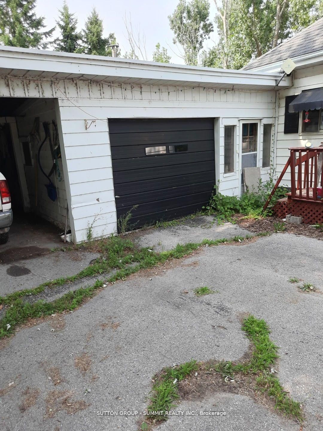 663 County Rd 15, Prince Edward County, ON K0K 2T0 photo 5