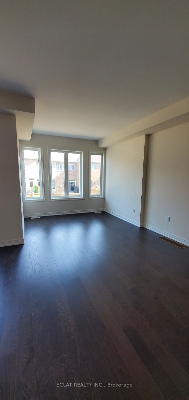 1071 Garner Road E, Hamilton, ON L9G 0G9 photo 3