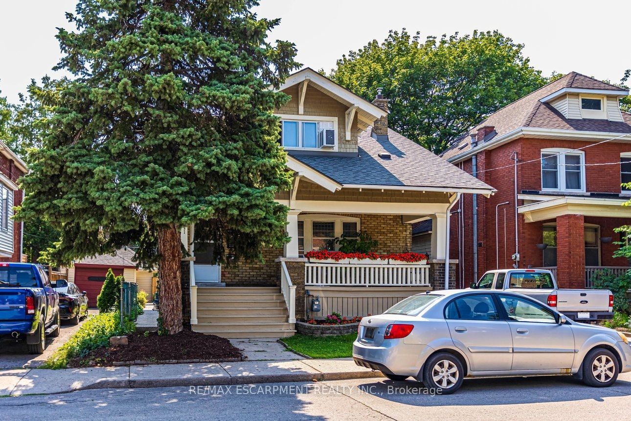 121 Eastbourne Avenue, Hamilton, ON L8M 2M9 photo 2