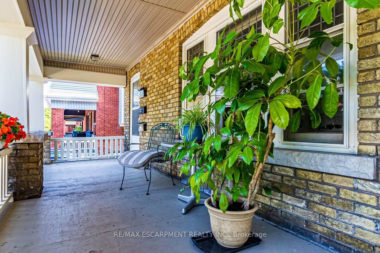 121 Eastbourne Avenue, Hamilton, ON L8M 2M9 photo 4