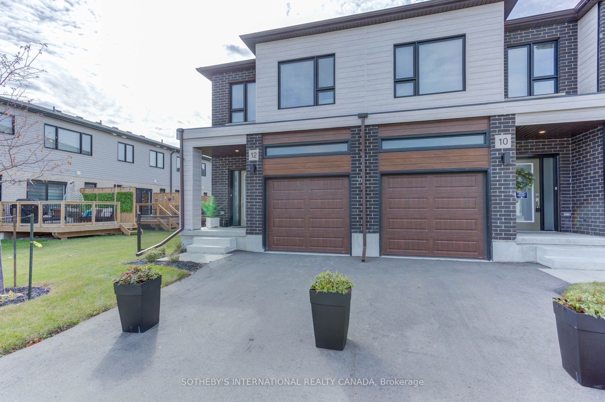 72 Bur Oak Common 79Q, Cambridge, ON N1S 0G3 photo 3