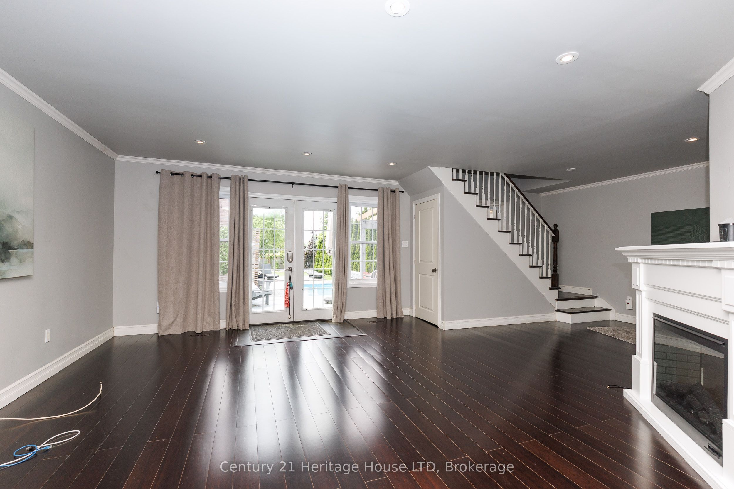 6021 Montrose Road, Niagara Falls, ON L2H 1L4 photo 3