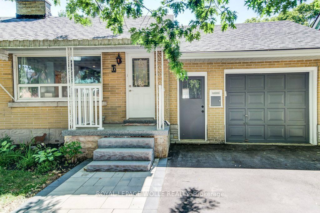 17 Crestwood Avenue, Kitchener, ON N2H 4K6 photo 4