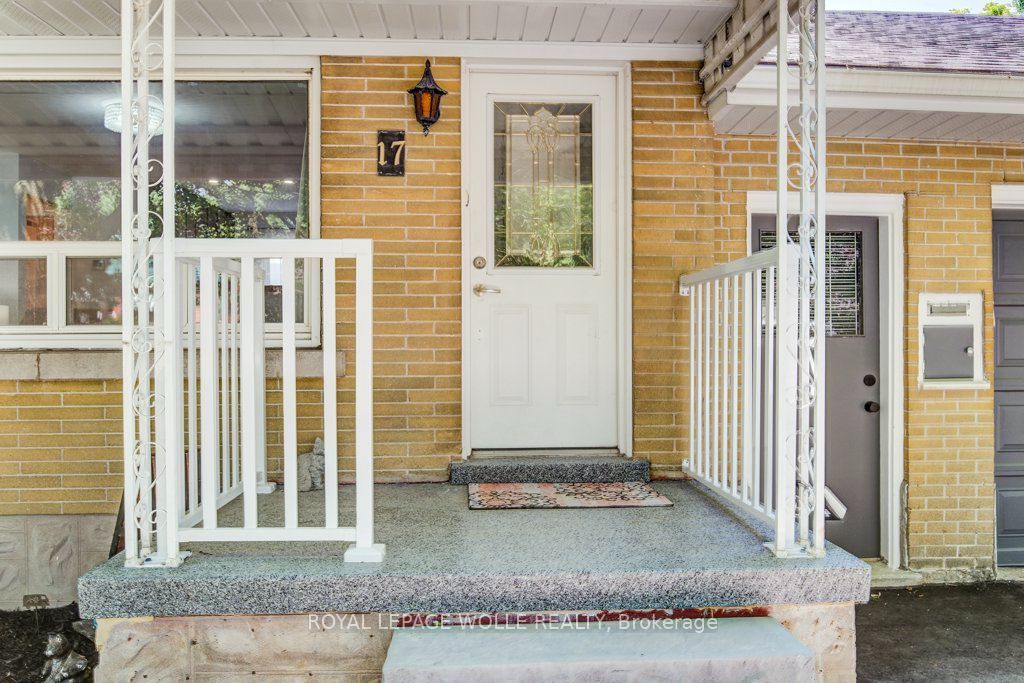 17 Crestwood Avenue, Kitchener, ON N2H 4K6 photo 5