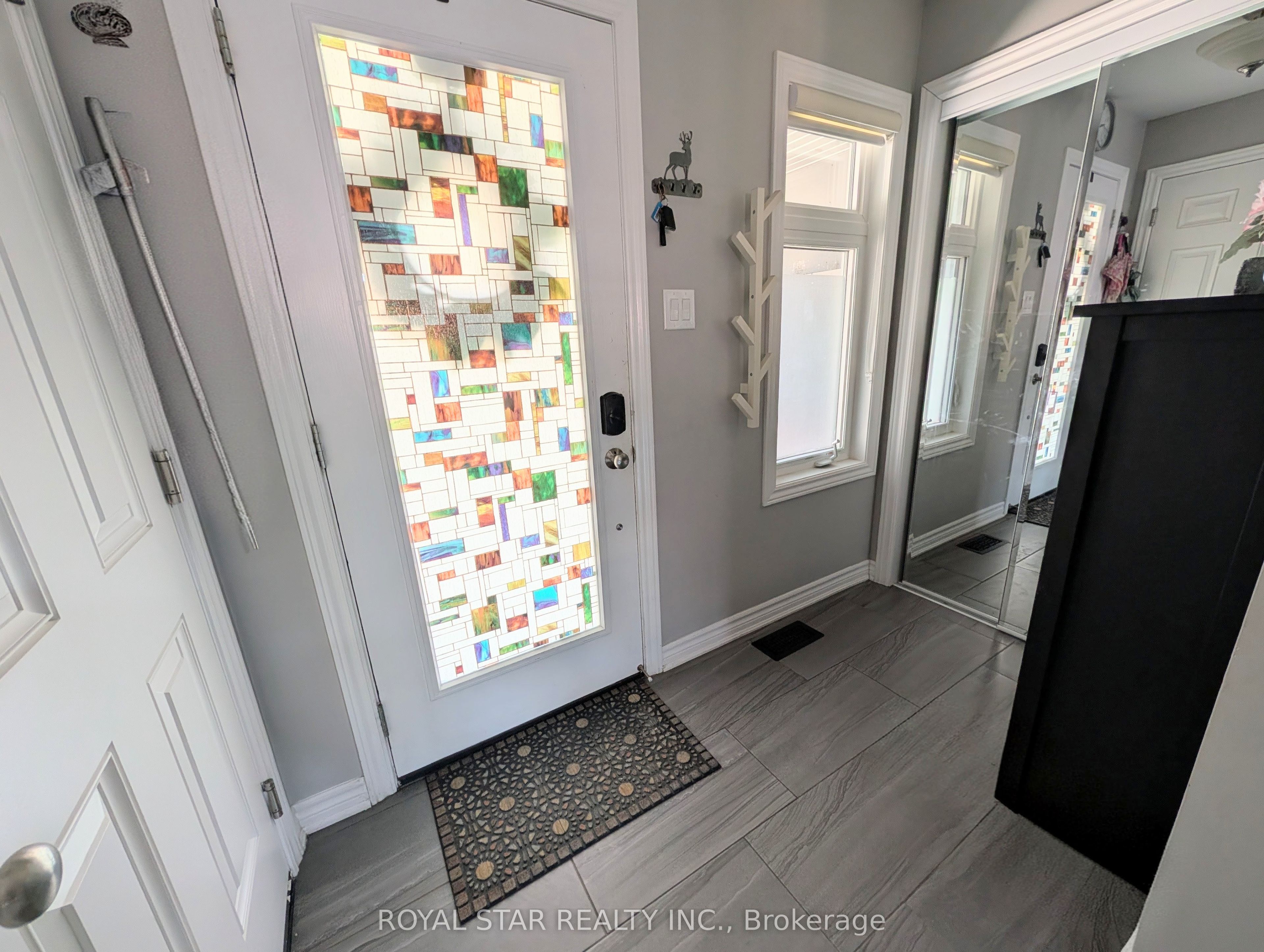 544 Roundleaf Way, Kanata, ON K2V 0K1 photo 3