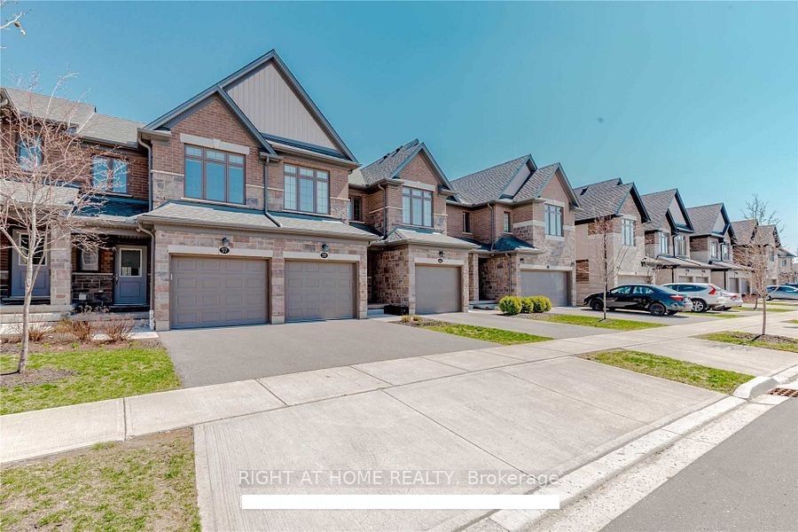 57 Fenside Street, Kitchener, ON N2P 0J5 photo 2