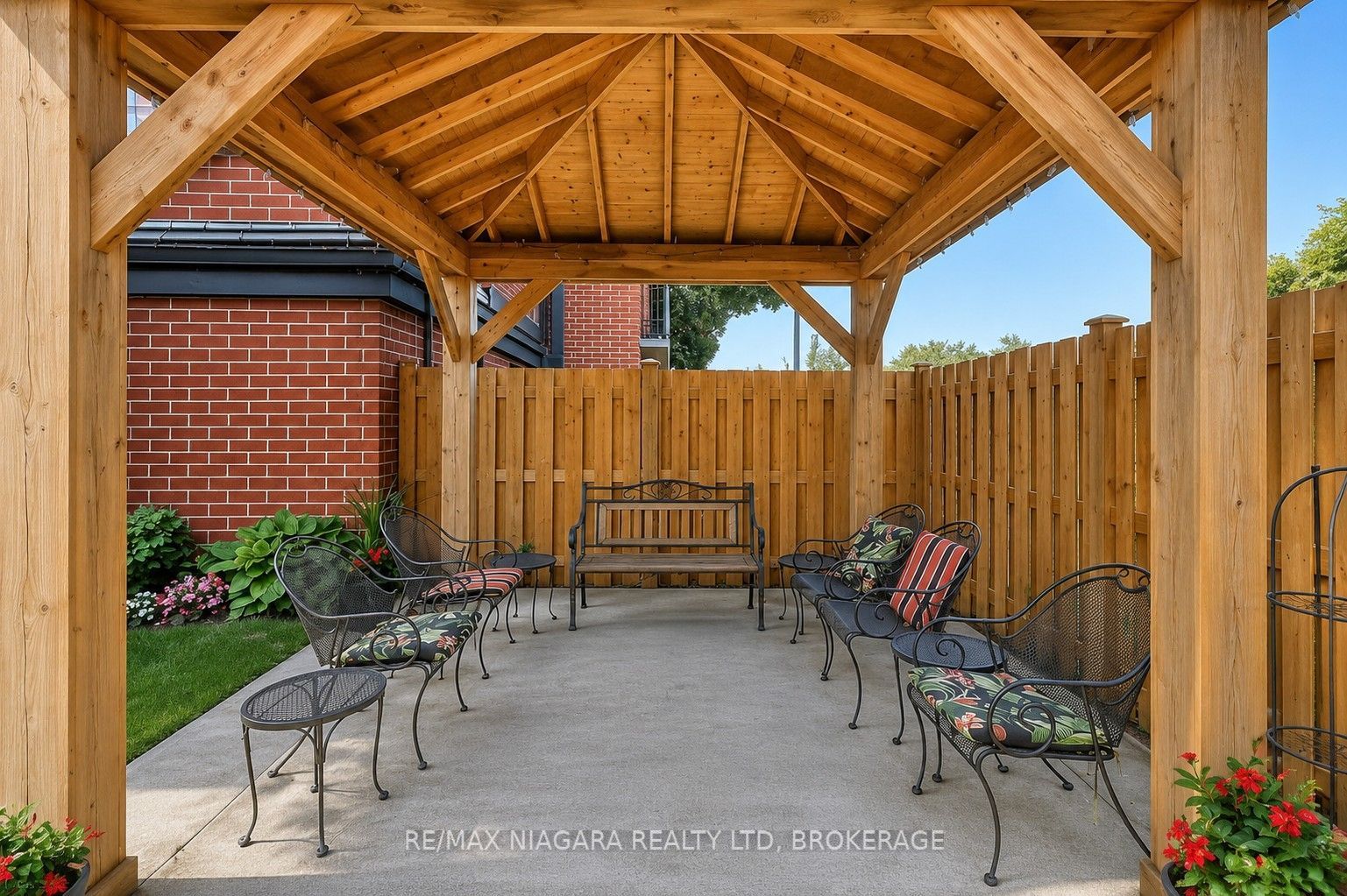 3955 Portage Road 507, Niagara Falls, ON L2J 3W2 photo 3