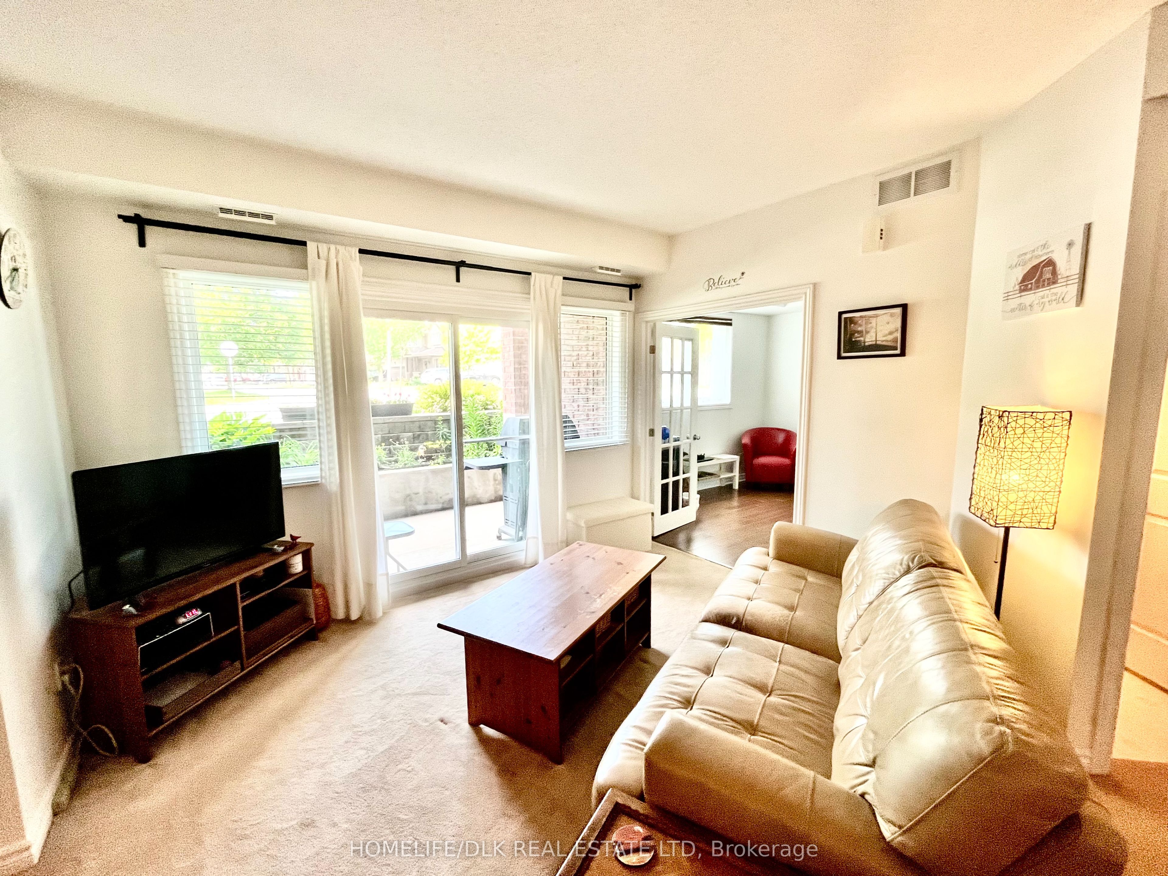 137 D Oldfield Street, Barrhaven, ON K2G 7C7 photo 5
