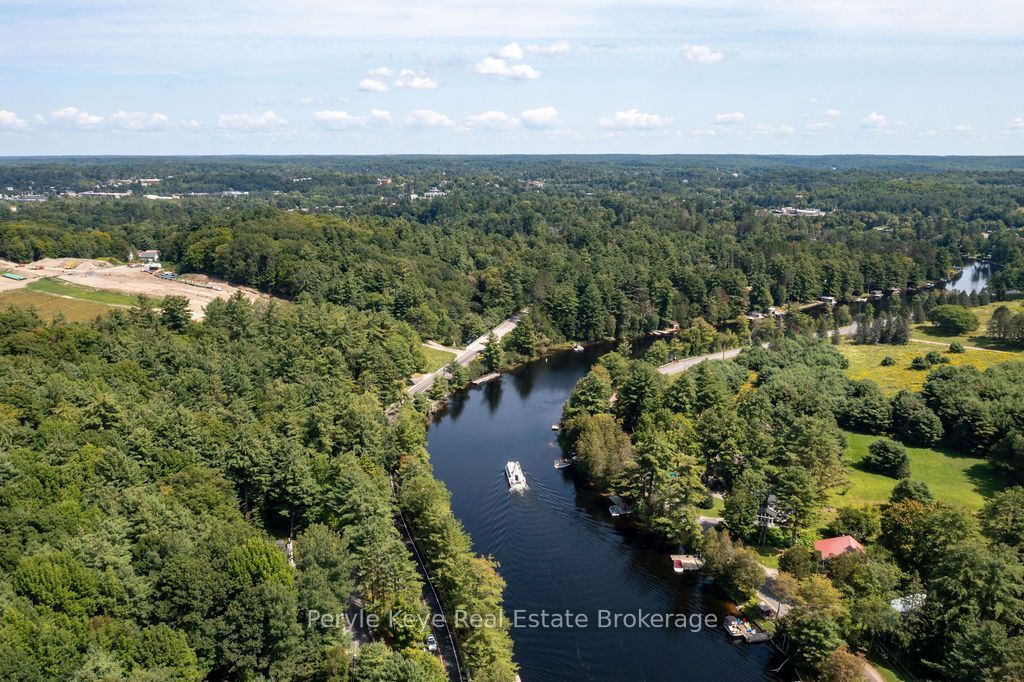 179 Santa's Village Road, Bracebridge, ON P1L 0N3 photo 3