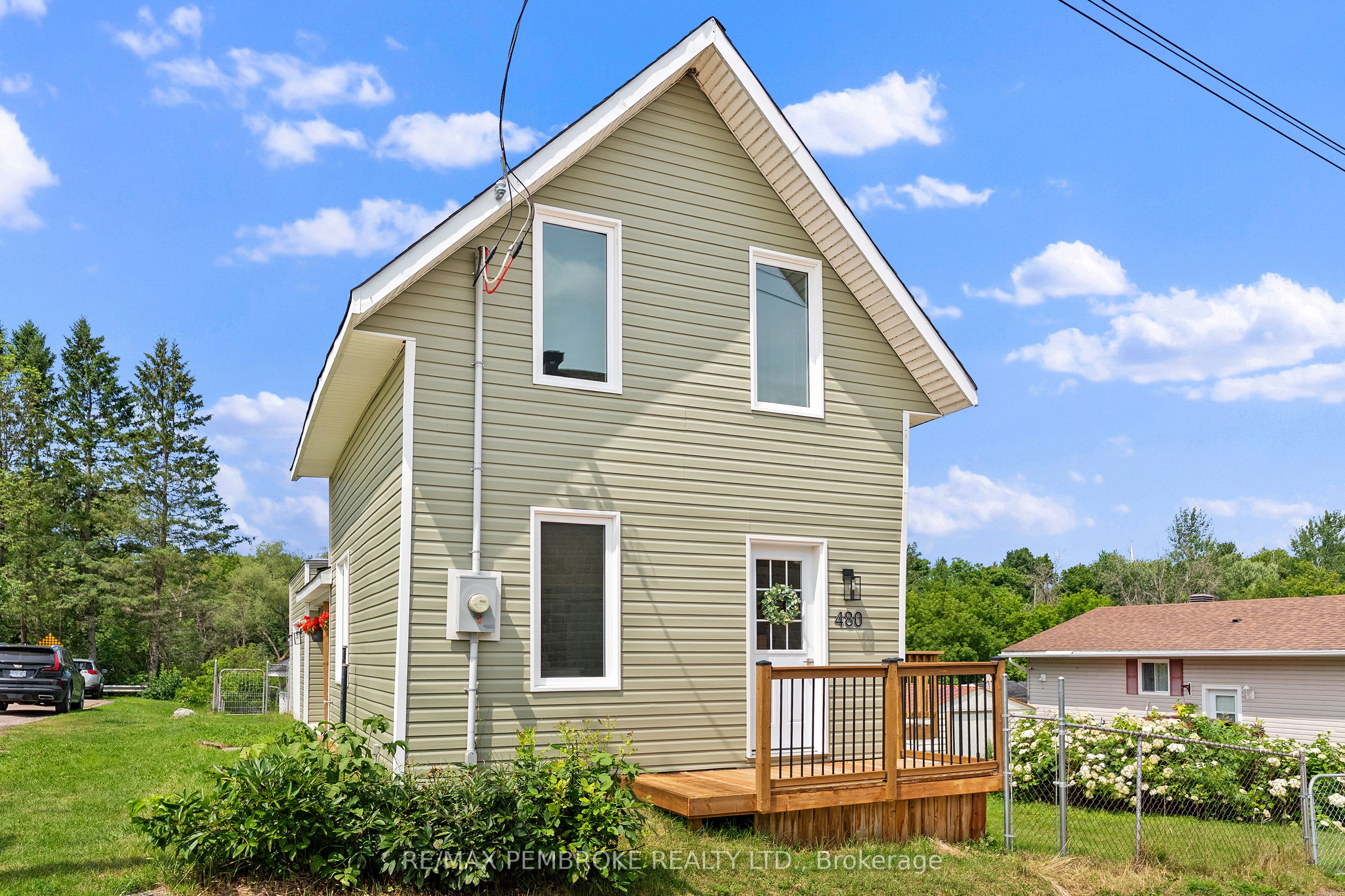 480 Blank Street, Pembroke, ON K8A 4H1 photo 3