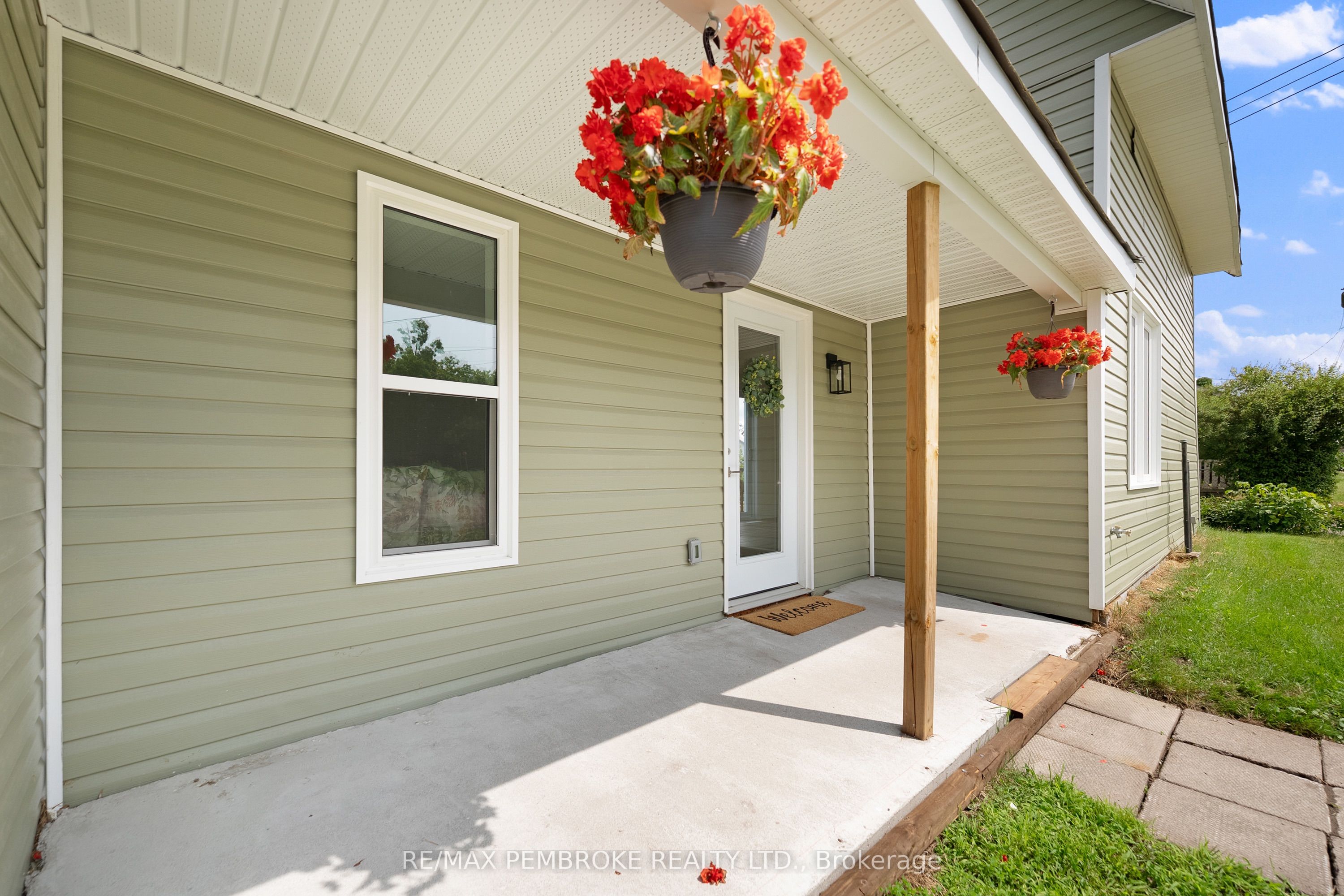 480 Blank Street, Pembroke, ON K8A 4H1 photo 5