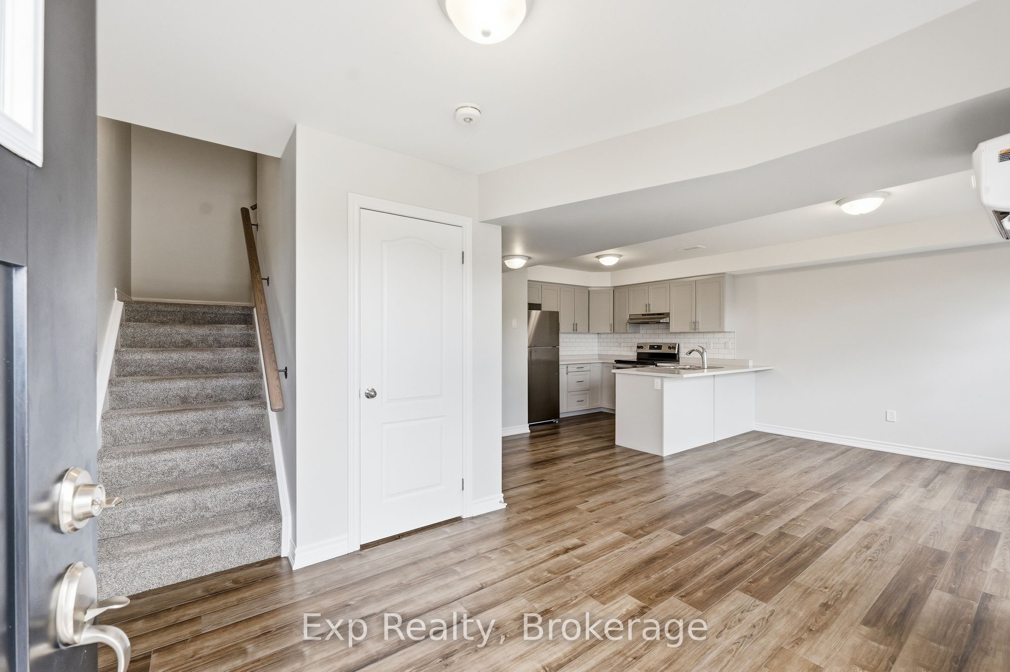 470 Lonsberry Drive 508, Cobourg, ON K9A 1M6 photo 4