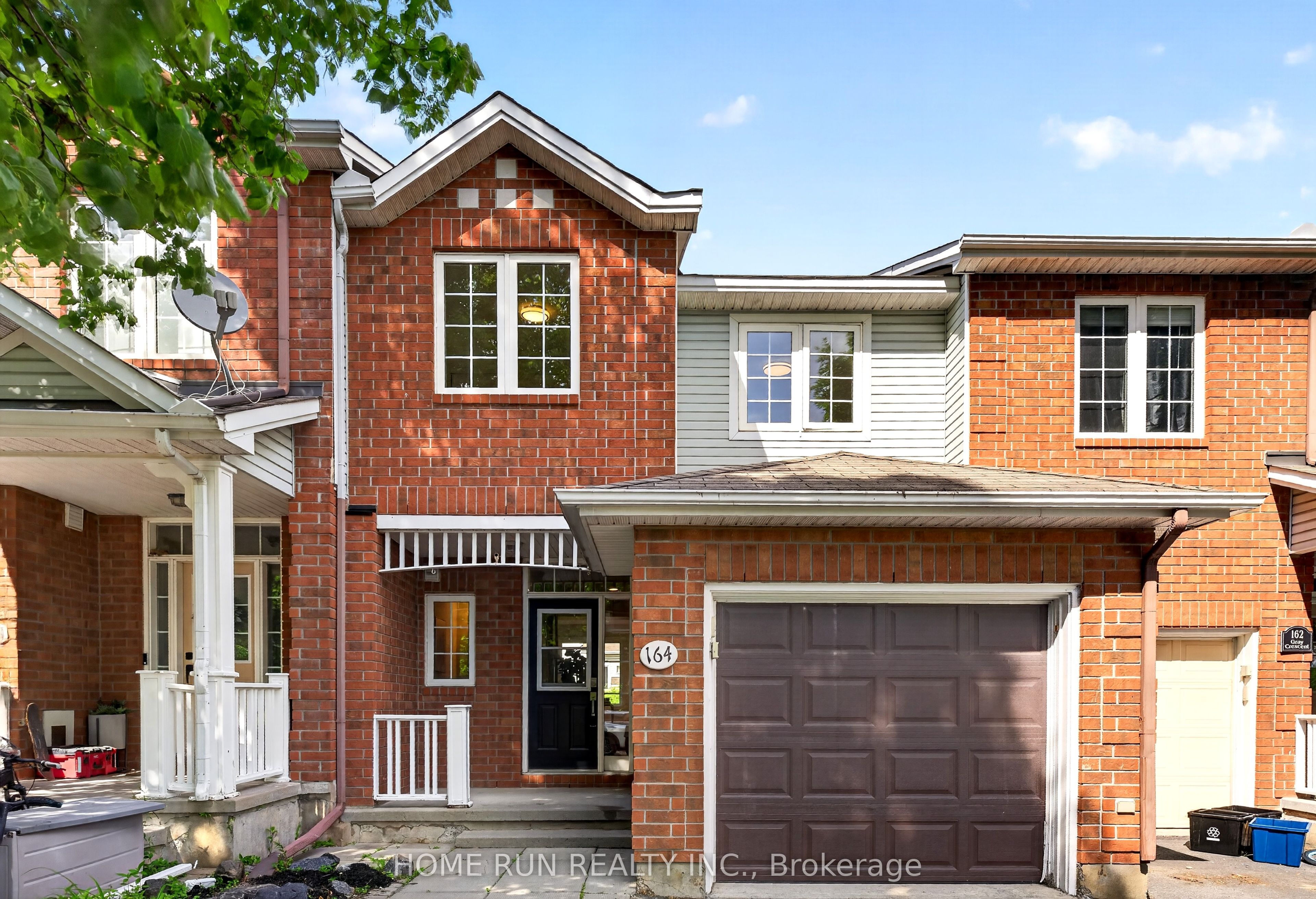 164 Gray Crescent, Kanata, ON K2K 3L9
