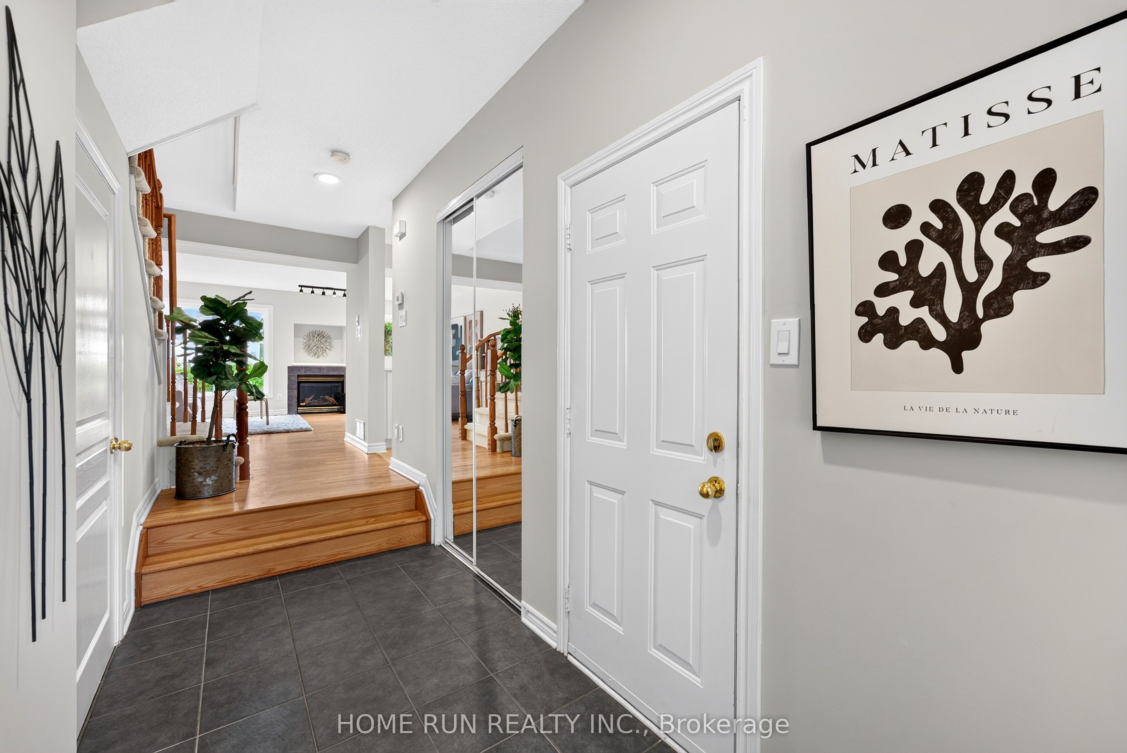 164 Gray Crescent, Kanata, ON K2K 3L9 photo 3