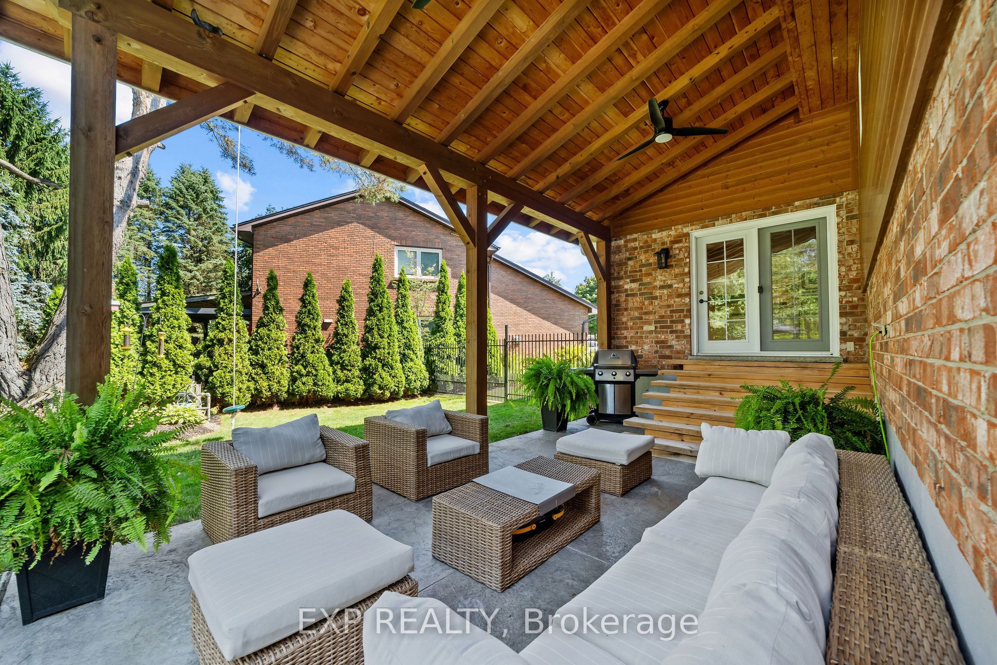 632 Hoover Place, Strathroy-Caradoc, ON N0L 1W0 photo 4