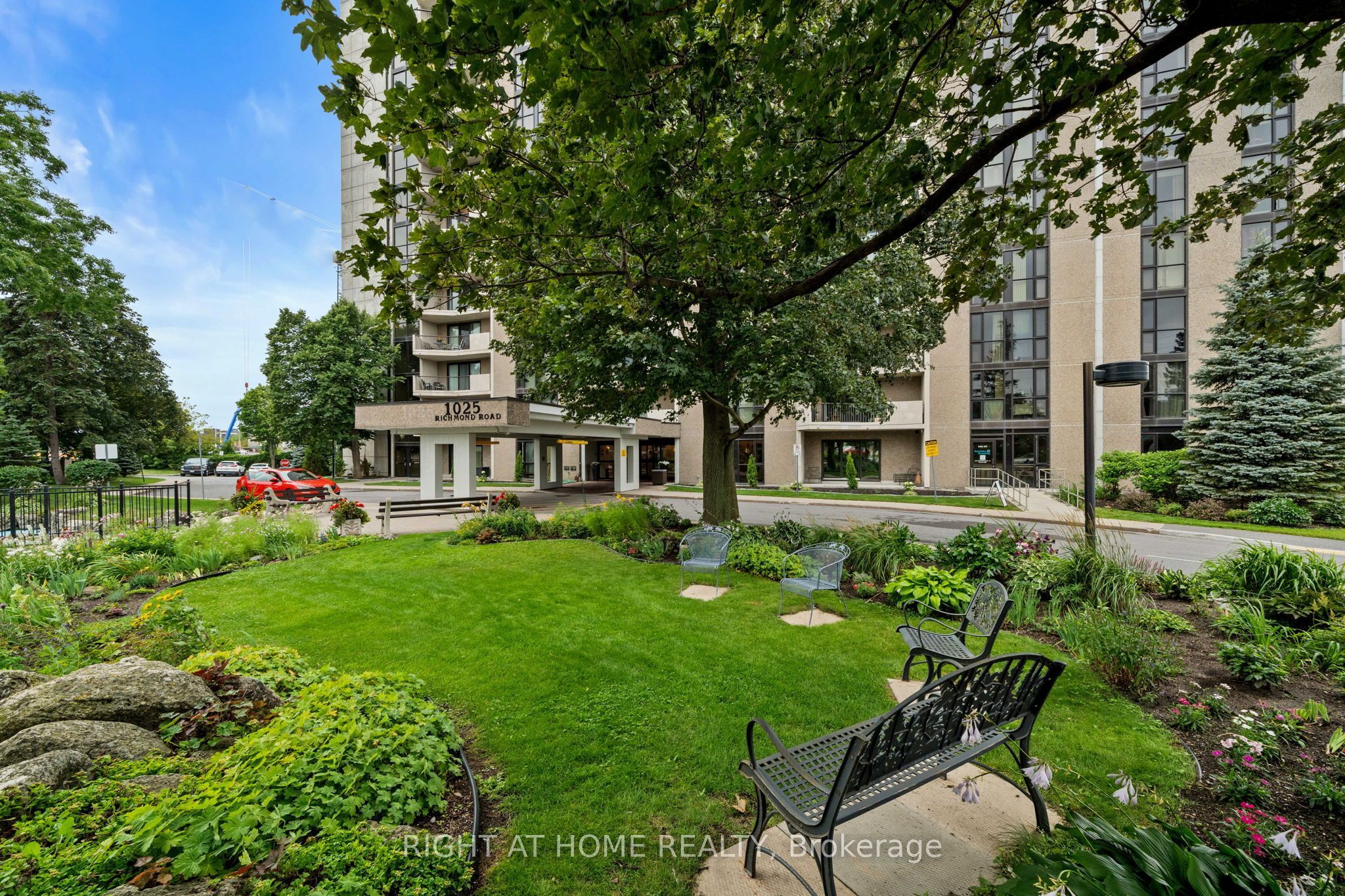 1025 RICHMOND Road 503, Woodroffe, ON K2B 8G8 photo 4