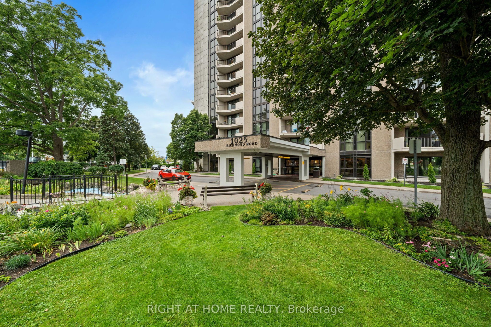 1025 RICHMOND Road 503, Woodroffe, ON K2B 8G8 photo 5