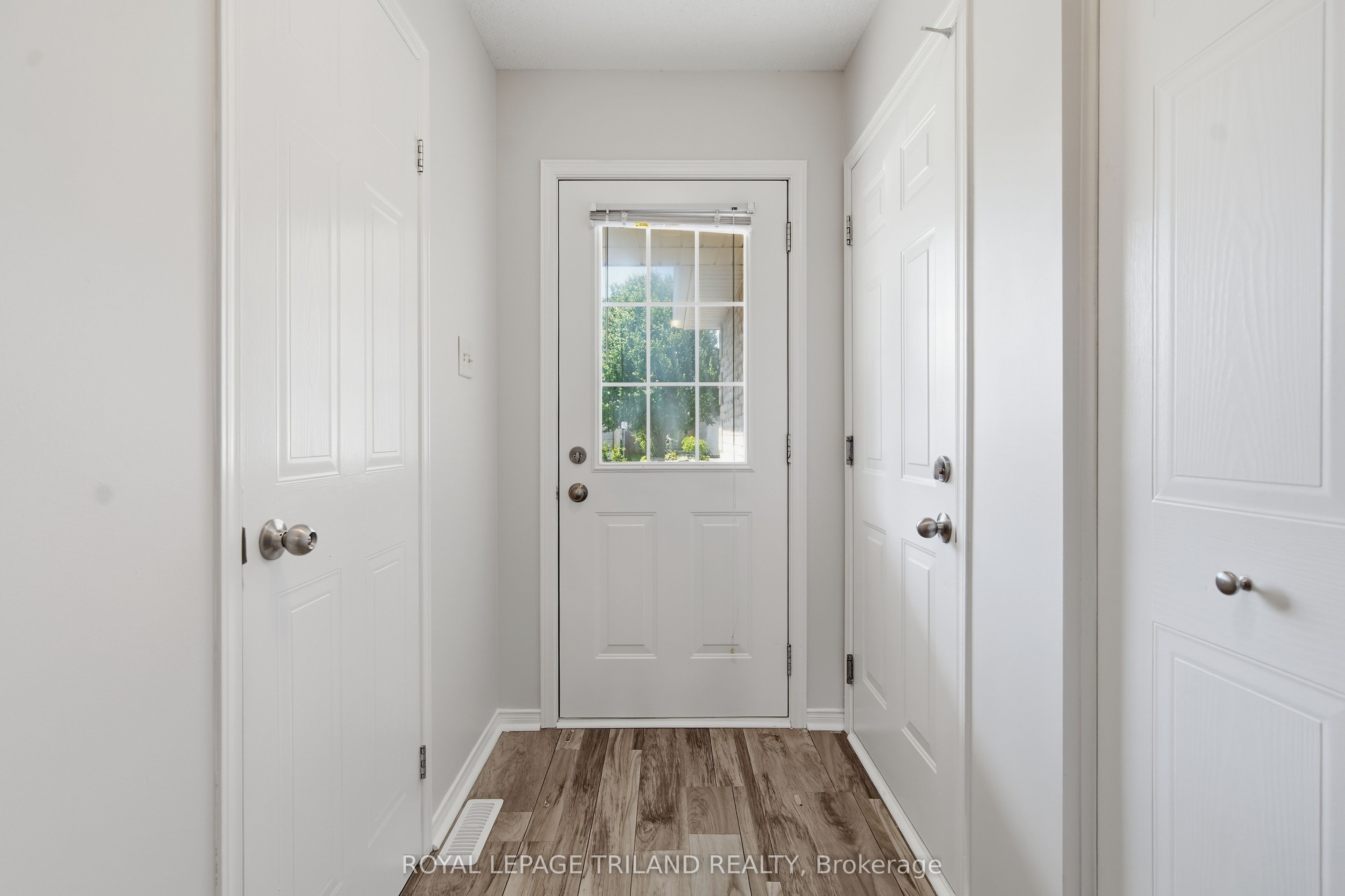 1942 Bloom Crescent, London North, ON N5X 4N1 photo 3
