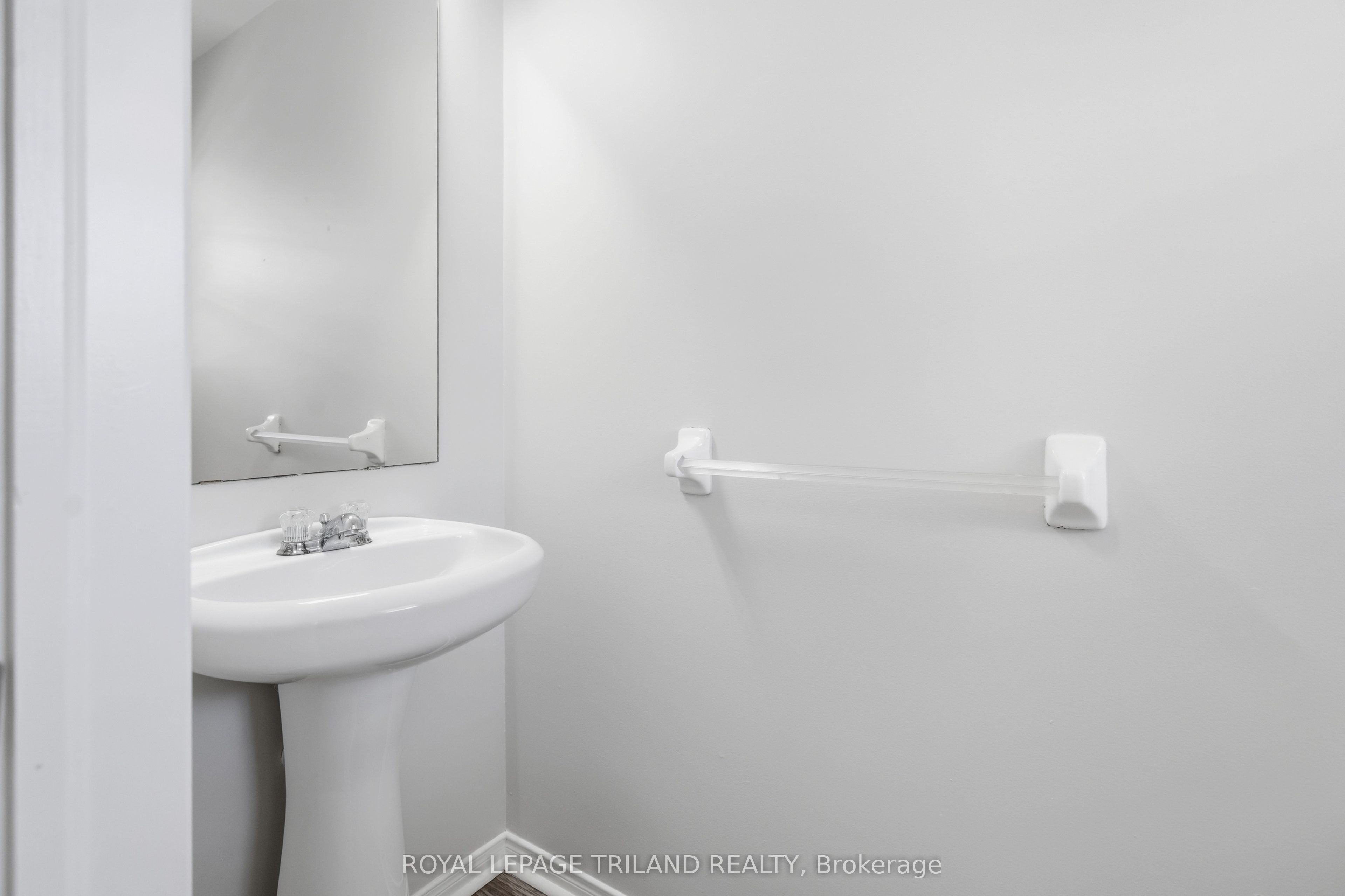 1942 Bloom Crescent, London North, ON N5X 4N1 photo 4