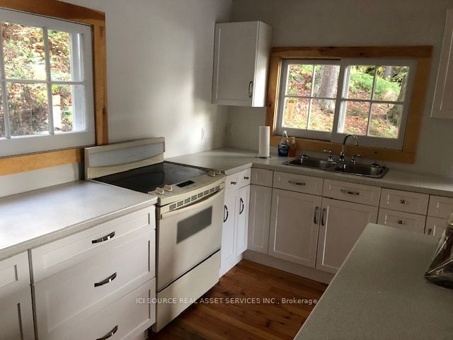 136 Frair's Bay Road, Huron Shores, ON P0R 1K0 photo 2