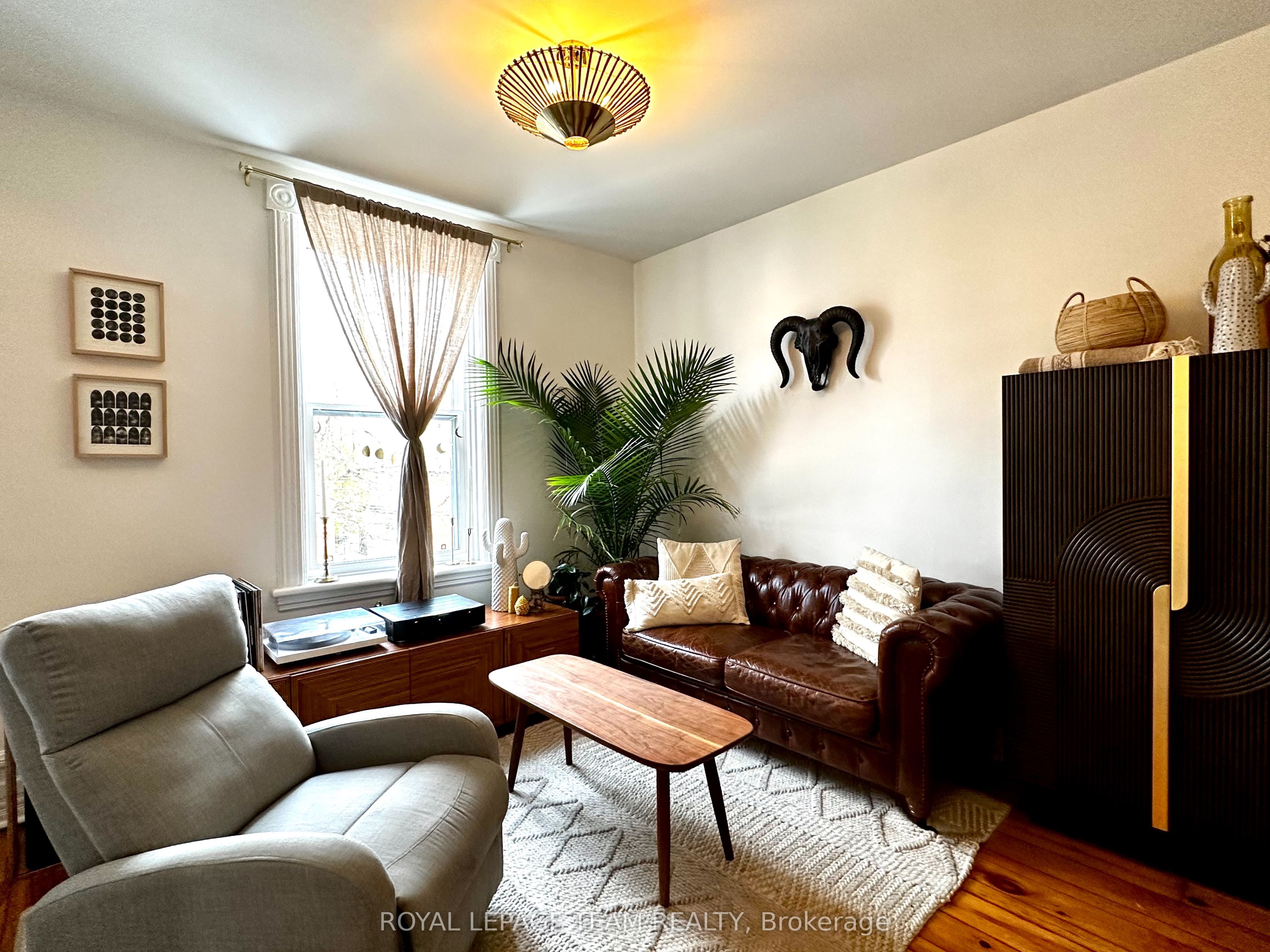 620 Cooper Street 2, Ottawa Centre, ON K1R 5J2 photo 3