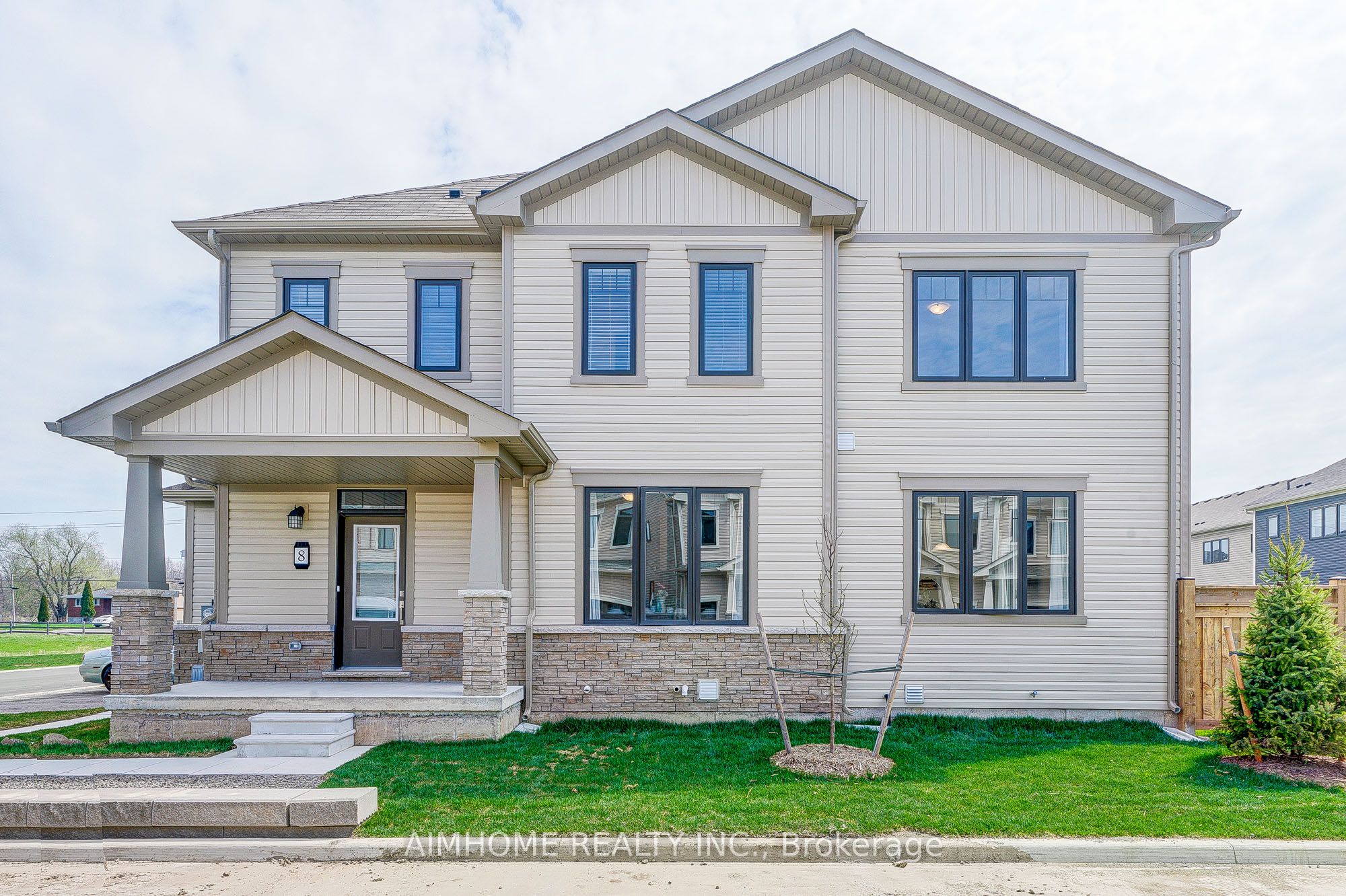 7789 Kalar Road 8, Niagara Falls, ON L2H 2Y6